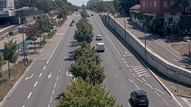 <h2>Webcam au début de l'autoroute A43. Caméra située à Lyon sur l'avenue Jean Mermoz. Vue orientée vers Grenoble et Bourgoin-Jallieu</h2>