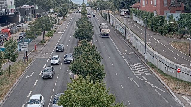 Webcam au début de l'autoroute A43. Caméra située à Lyon sur l'avenue Jean Mermoz. Vue orientée vers Grenoble et Bourgoin-Jallieu
