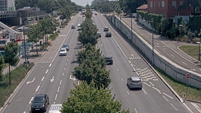 <h2>Webcam au début de l'autoroute A43. Caméra située à Lyon sur l'avenue Jean Mermoz. Vue orientée vers Grenoble et Bourgoin-Jallieu</h2>