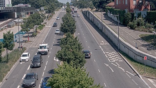<h2>Webcam au début de l'autoroute A43. Caméra située à Lyon sur l'avenue Jean Mermoz. Vue orientée vers Grenoble et Bourgoin-Jallieu</h2>