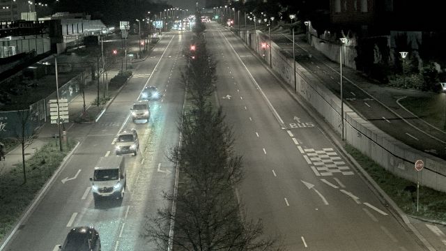 <h2>Webcam au début de l'autoroute A43. Caméra située à Lyon sur l'avenue Jean Mermoz. Vue orientée vers Grenoble et Bourgoin-Jallieu</h2>
