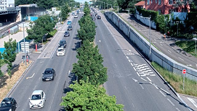 <h2>Webcam au début de l'autoroute A43. Caméra située à Lyon sur l'avenue Jean Mermoz. Vue orientée vers Grenoble et Bourgoin-Jallieu</h2>