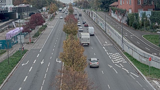 Webcam au début de l'autoroute A43. Caméra située à Lyon sur l'avenue Jean Mermoz. Vue orientée vers Grenoble et Bourgoin-Jallieu