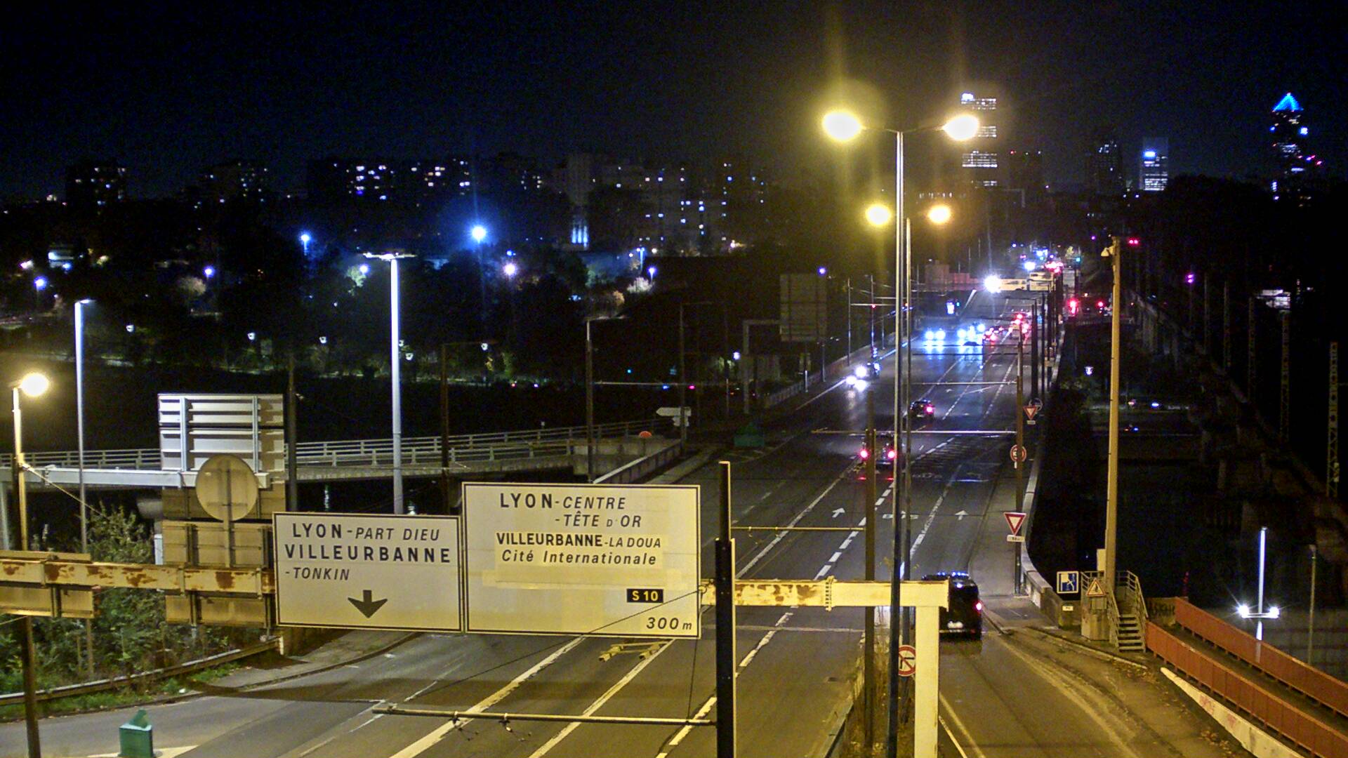 Caméra trafic sur le Boulevard périphérique Nord de Lyon, à Caluire-et-Cuire, au niveau du Pont Poincaré, en direction de Lyon et Villeurbanne