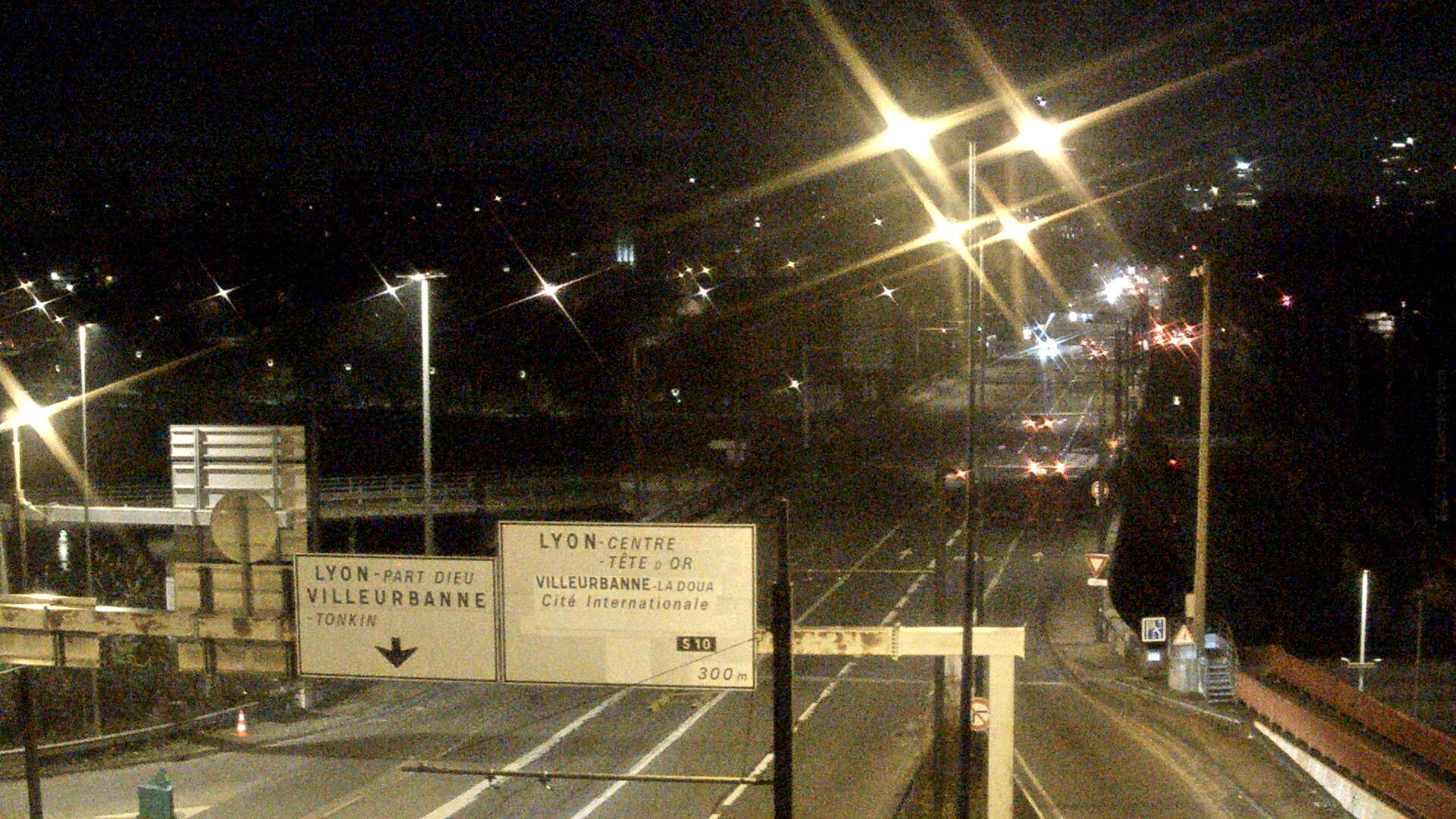 Caméra trafic sur le Boulevard périphérique Nord de Lyon, à Caluire-et-Cuire, au niveau du Pont Poincaré, en direction de Lyon et Villeurbanne