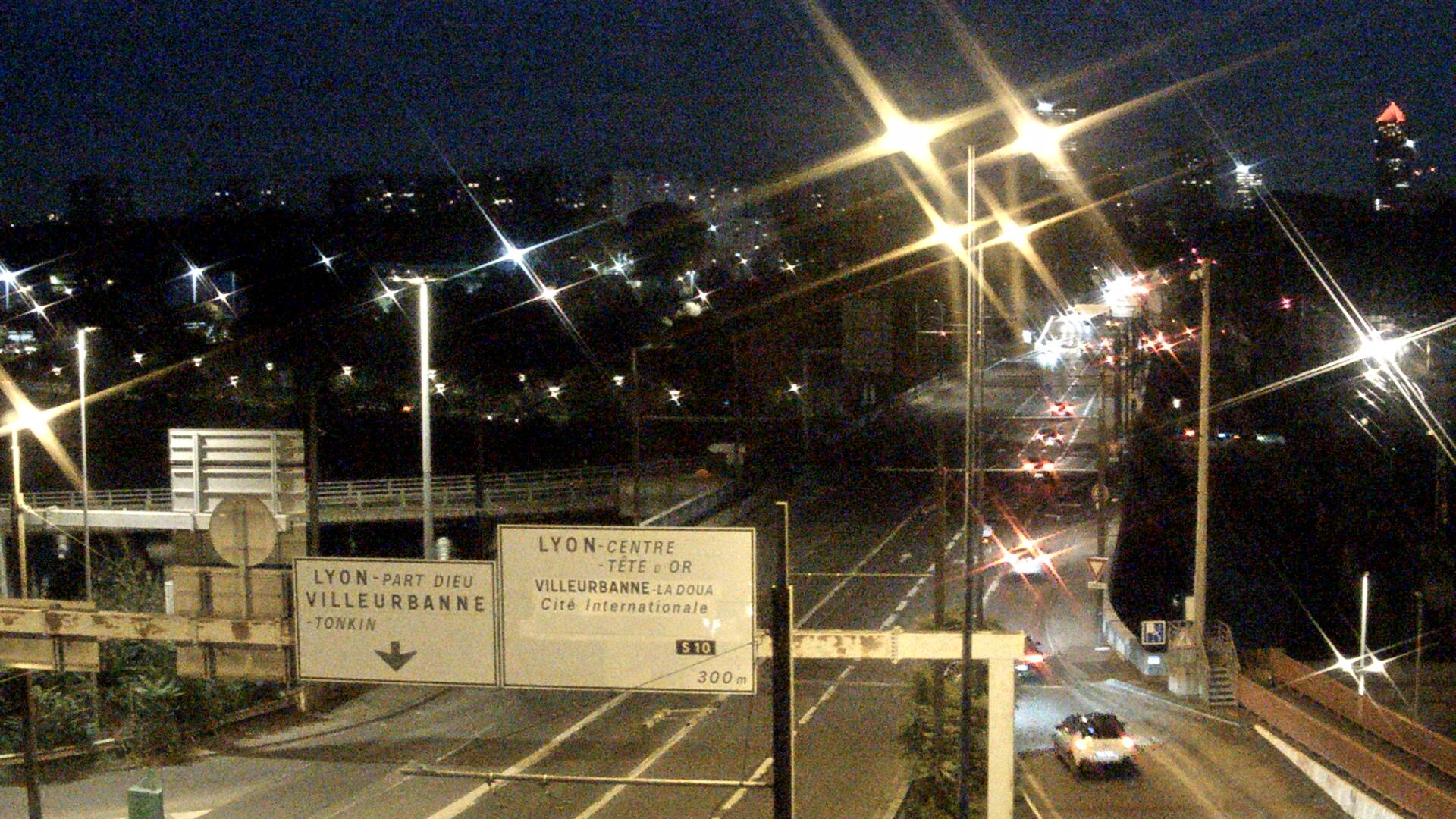 Caméra trafic sur le Boulevard périphérique Nord de Lyon, à Caluire-et-Cuire, au niveau du Pont Poincaré, en direction de Lyon et Villeurbanne