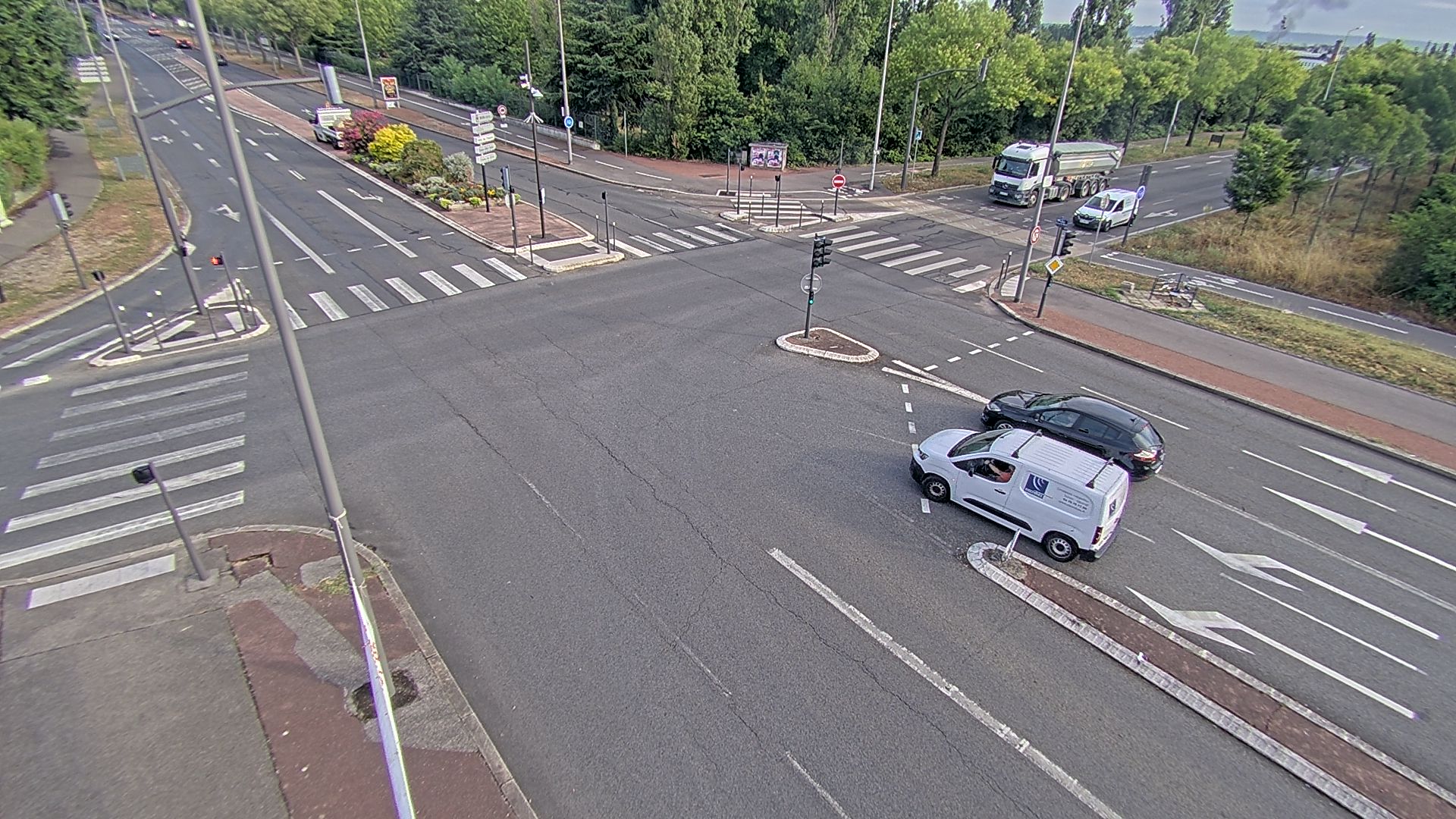 Webcam proche de l'A43 à Bron à la jonction entre le Boulevard de l'Université (D112) et l'avenue Général de Gaulle (D506). Vue orientée vers Eurexpo