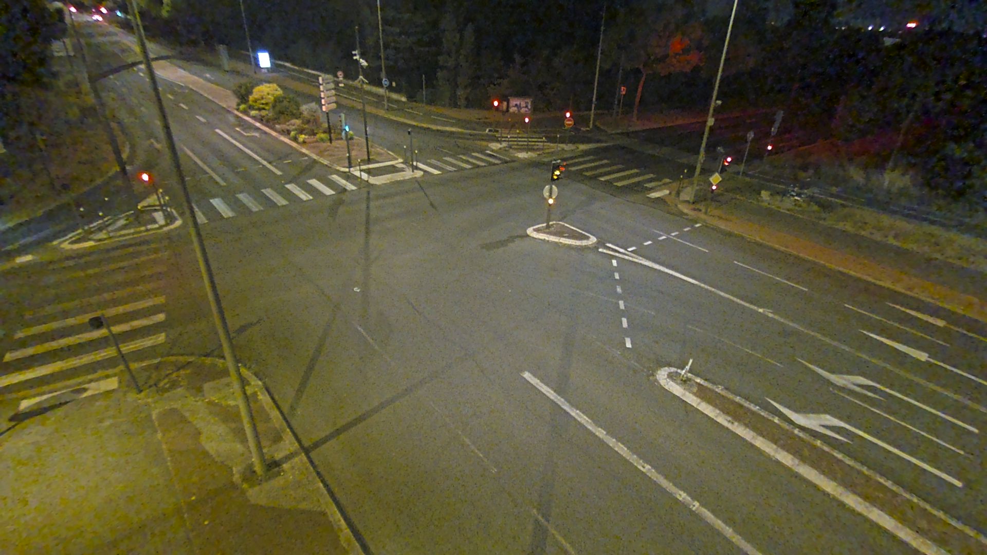 <h2>Webcam proche de l'A43 à Bron à la jonction entre le Boulevard de l'Université (D112) et l'avenue Général de Gaulle (D506). Vue orientée vers Eurexpo</h2>