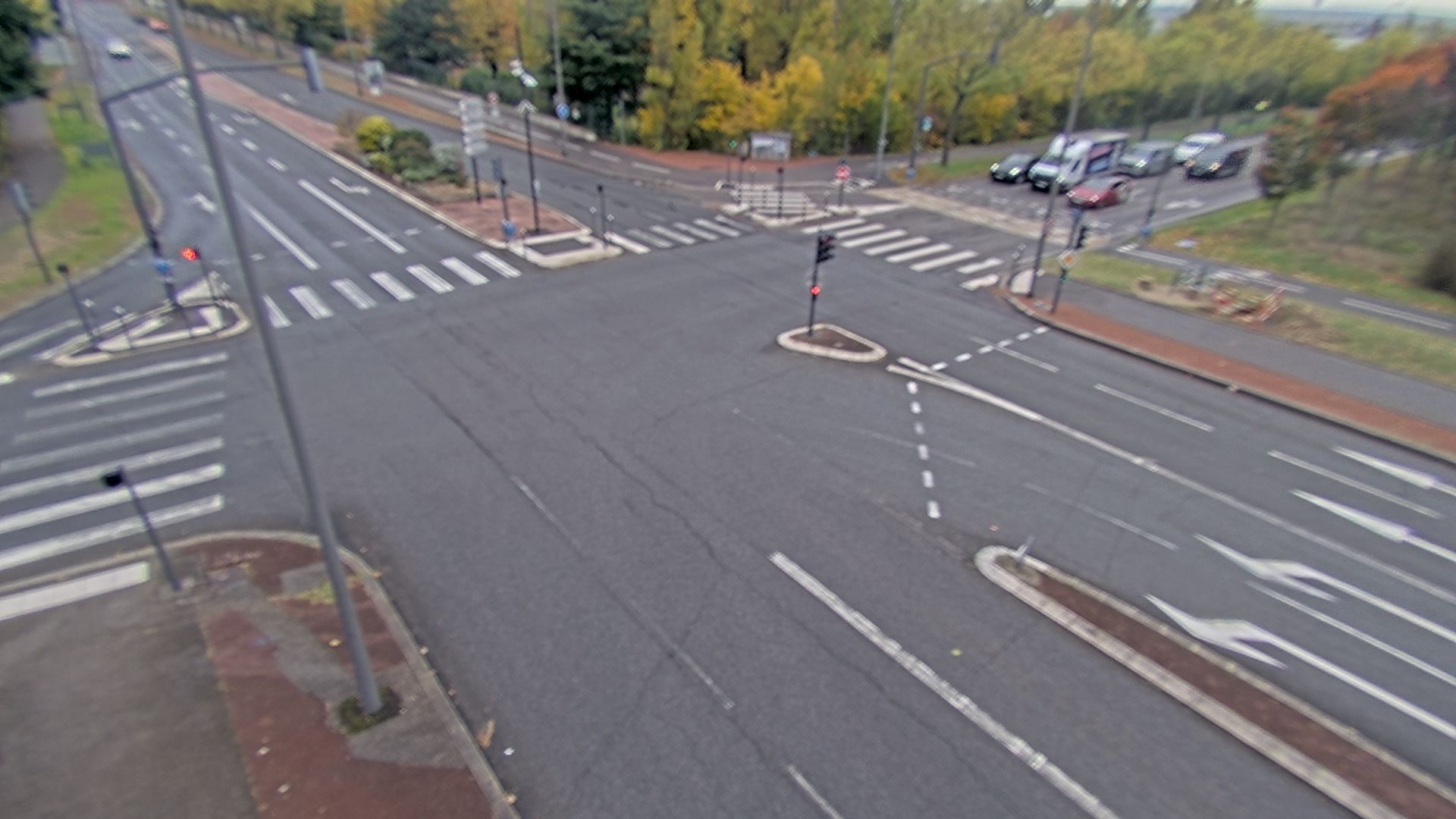 Webcam proche de l'A43 à Bron à la jonction entre le Boulevard de l'Université (D112) et l'avenue Général de Gaulle (D506). Vue orientée vers Eurexpo