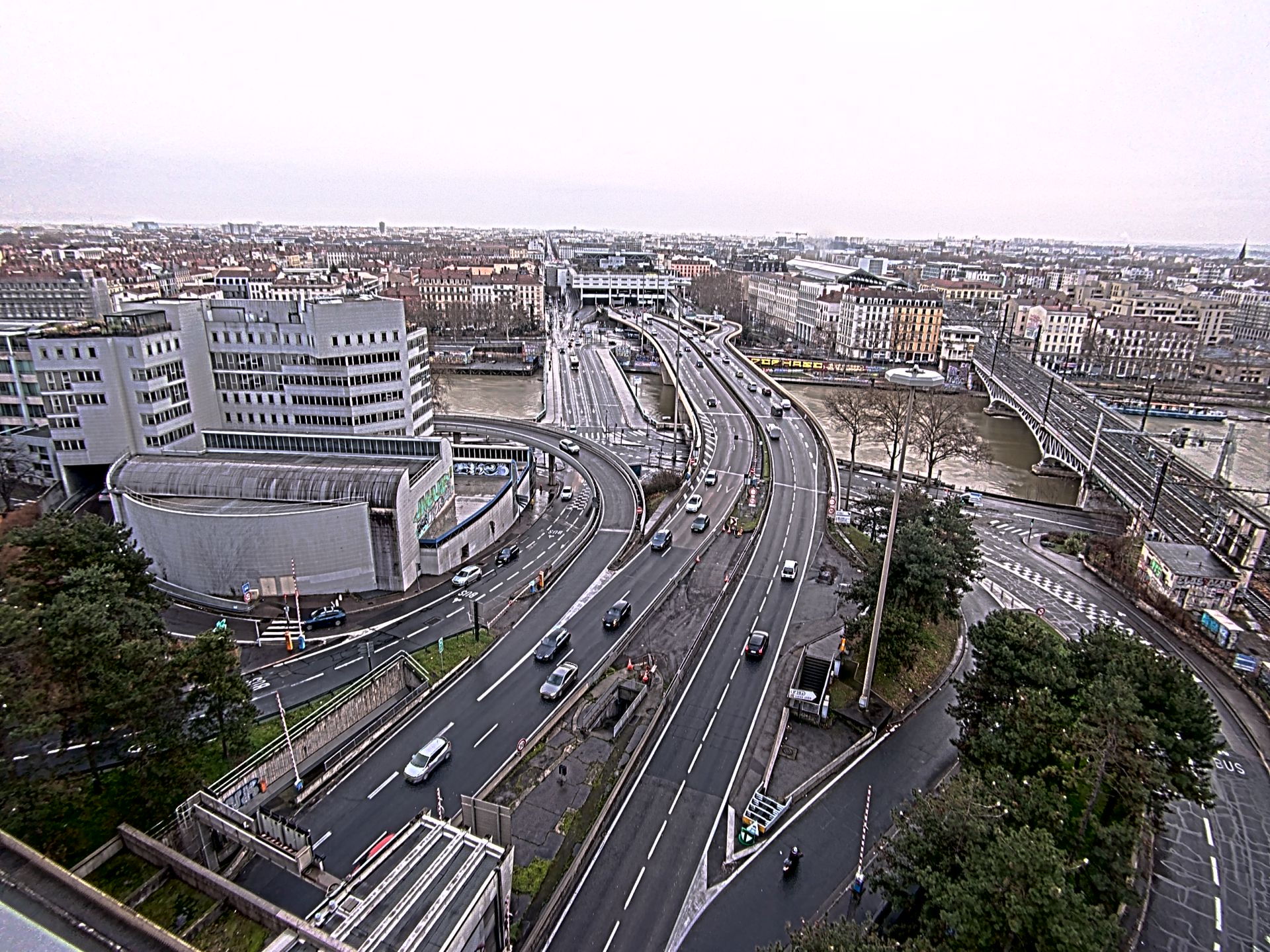 Caméra autoroute à Lyon Perrache à l'entrée Sud du Tunnel sous Fourvière, en direction de Marseille