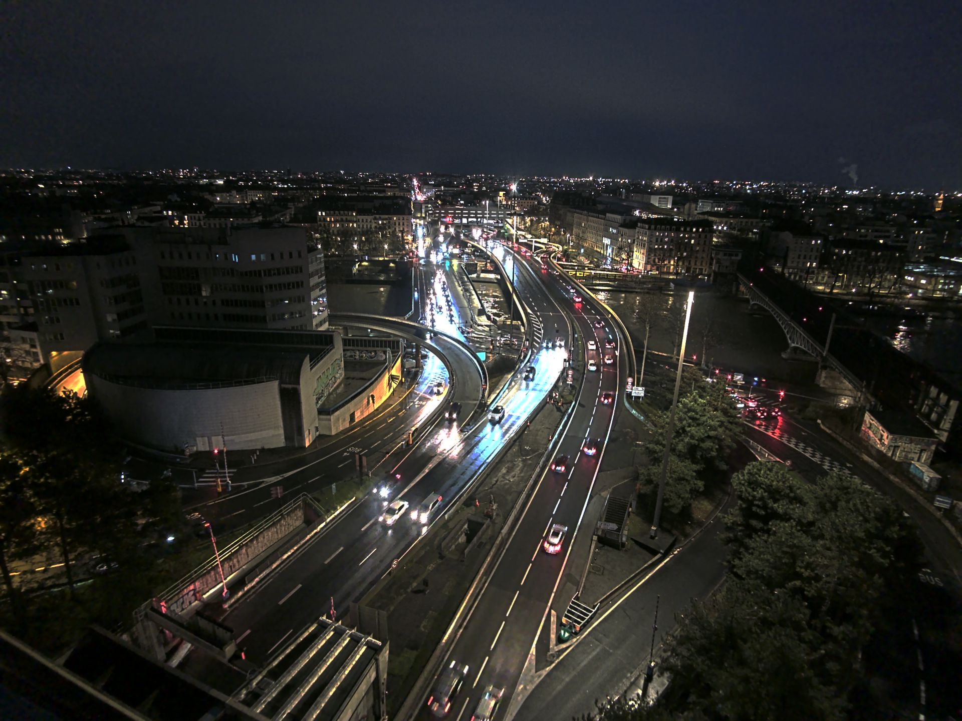 Caméra autoroute à Lyon Perrache à l'entrée Sud du Tunnel sous Fourvière, en direction de Marseille