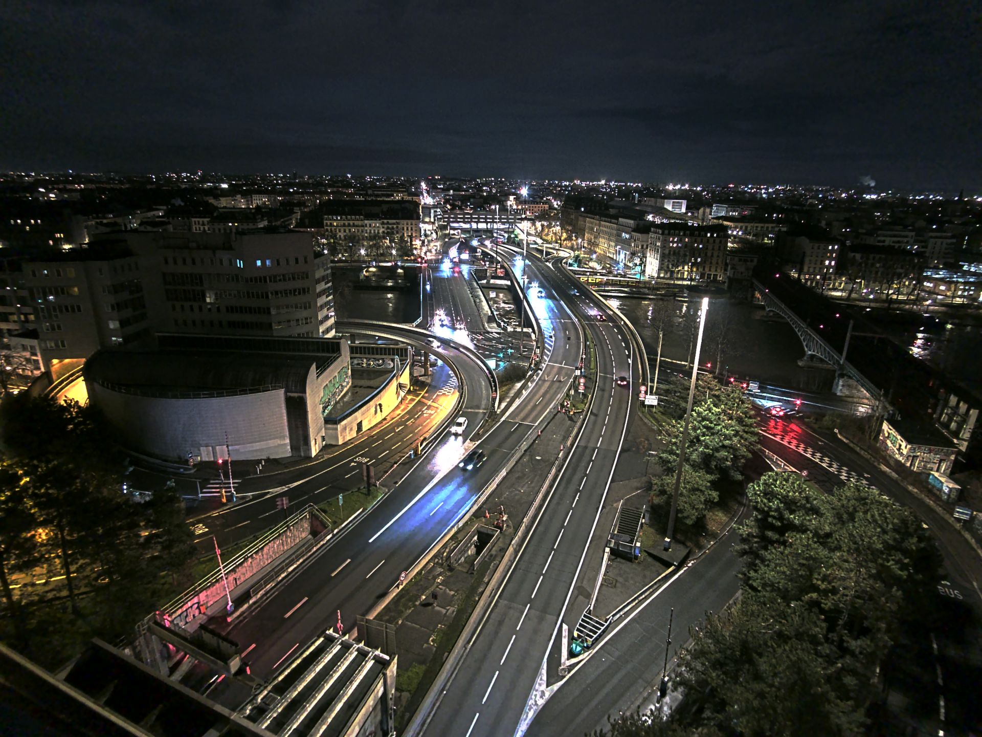 Caméra autoroute à Lyon Perrache à l'entrée Sud du Tunnel sous Fourvière, en direction de Marseille