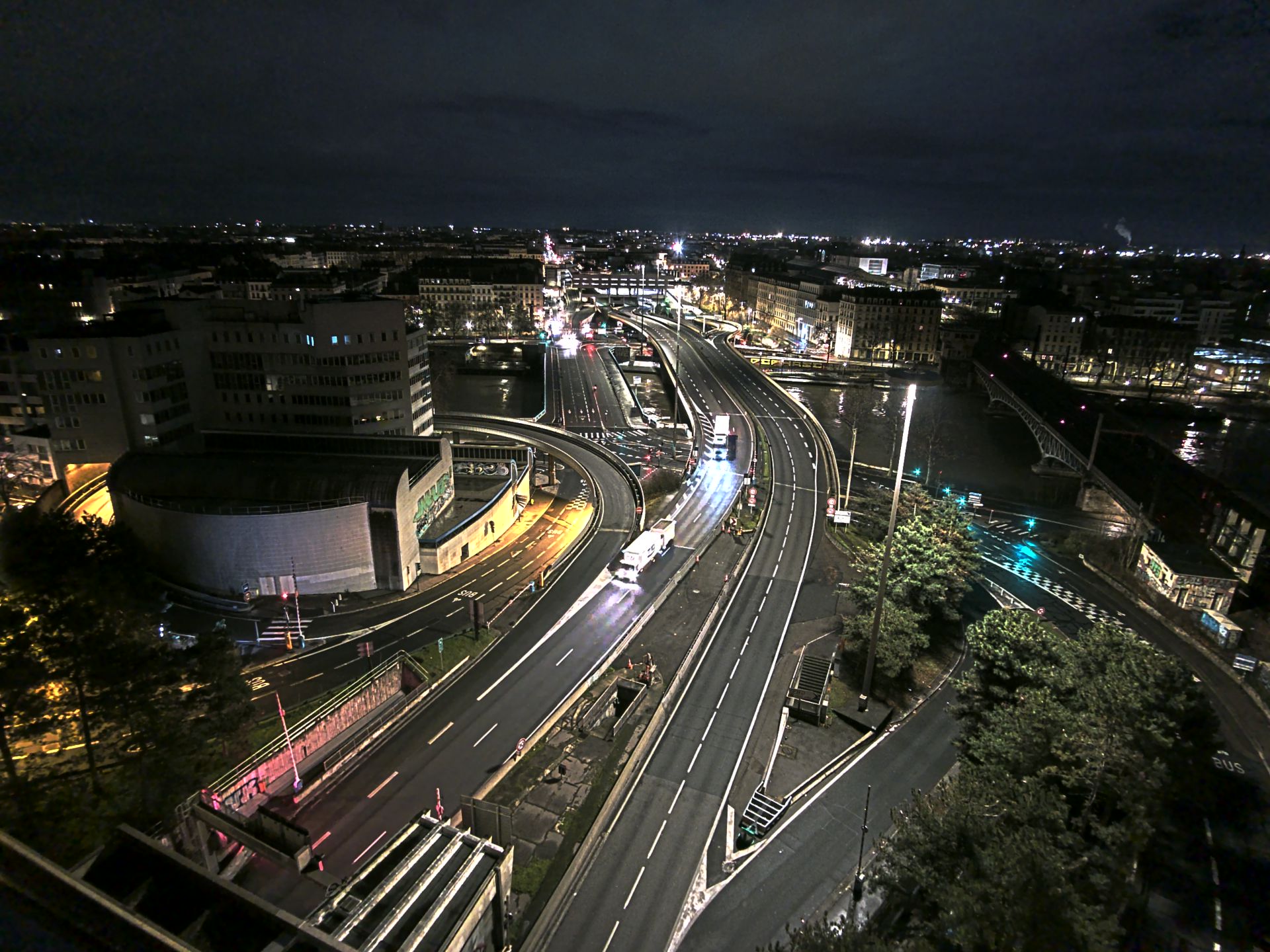 Caméra autoroute à Lyon Perrache à l'entrée Sud du Tunnel sous Fourvière, en direction de Marseille