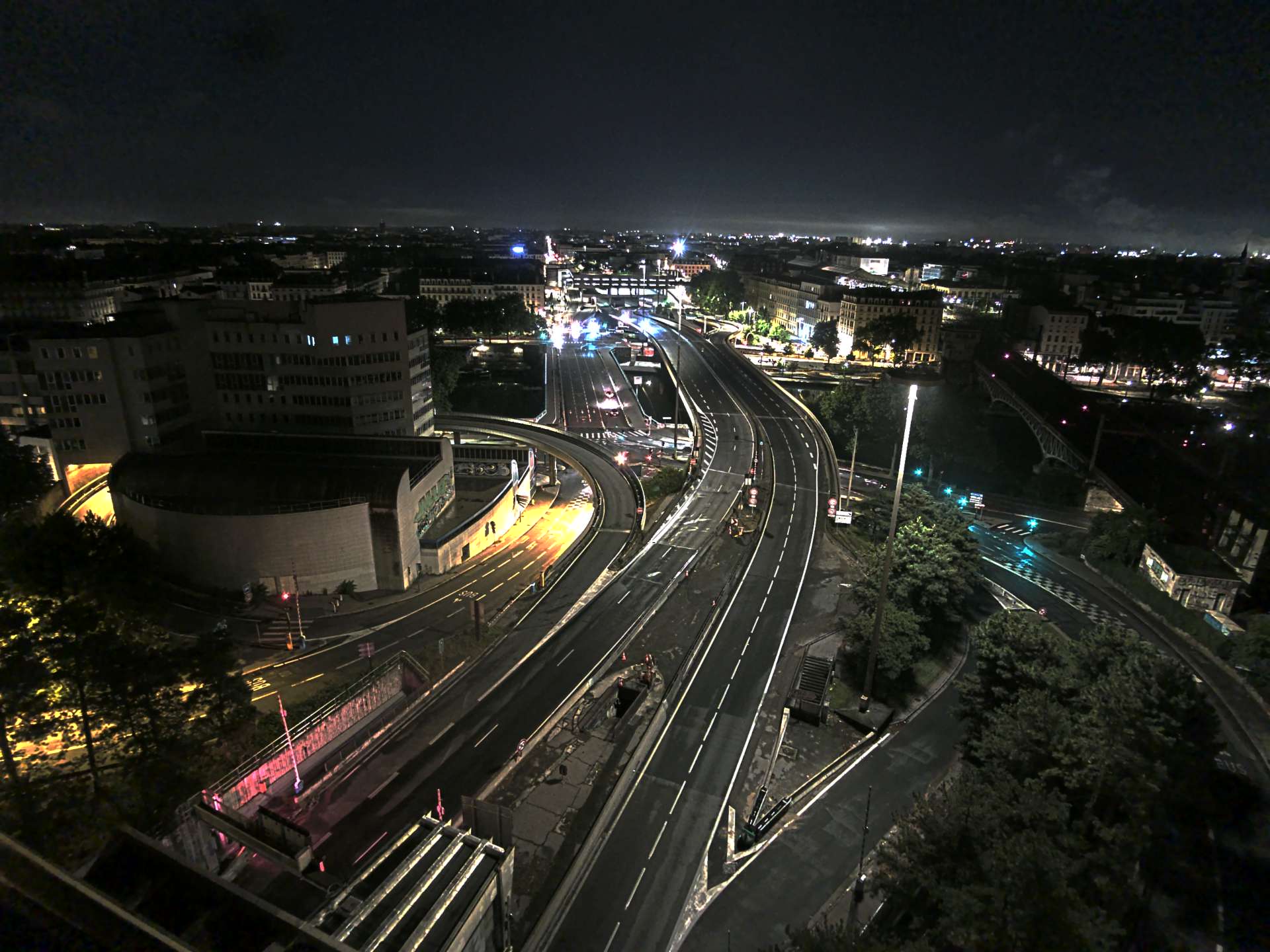 Caméra autoroute à Lyon Perrache à l'entrée Sud du Tunnel sous Fourvière, en direction de Marseille