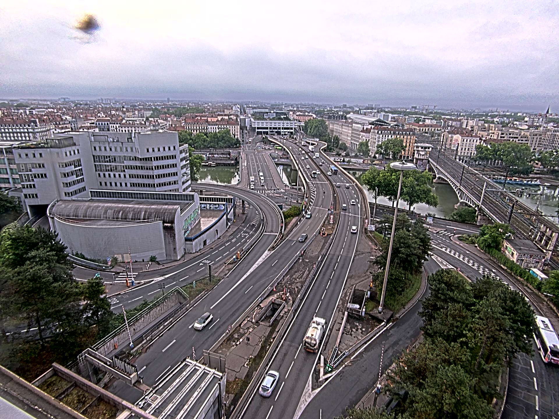 Caméra autoroute à Lyon Perrache à l'entrée Sud du Tunnel sous Fourvière, en direction de Marseille