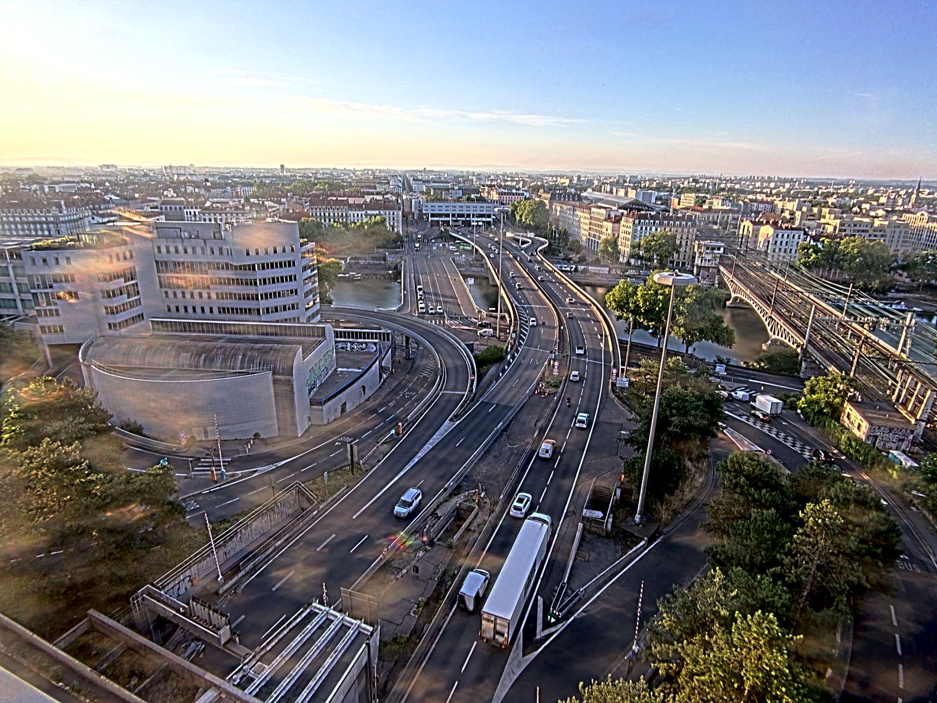 Caméra autoroute à Lyon Perrache à l'entrée Sud du Tunnel sous Fourvière, en direction de Marseille