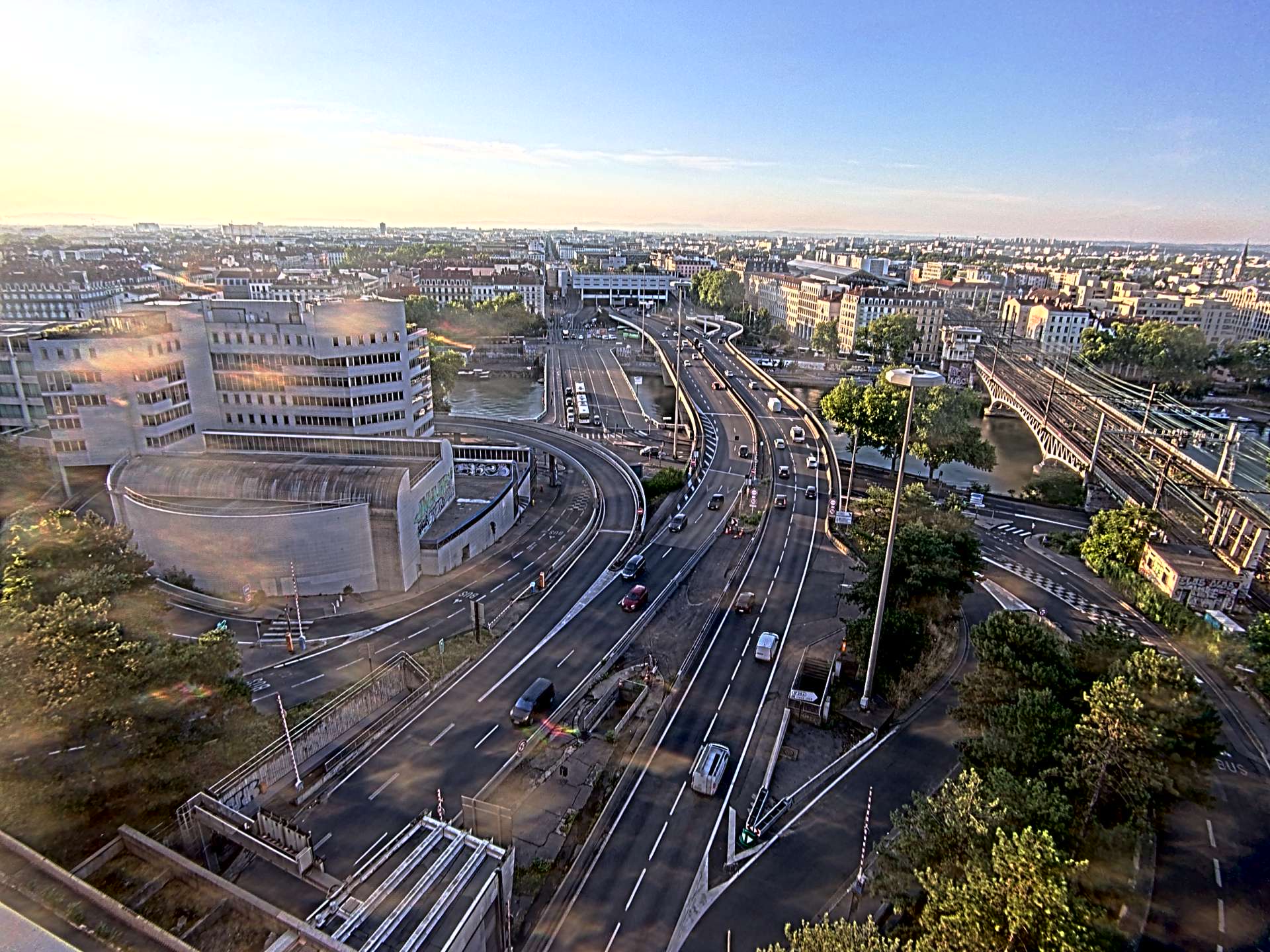 Caméra autoroute à Lyon Perrache à l'entrée Sud du Tunnel sous Fourvière, en direction de Marseille