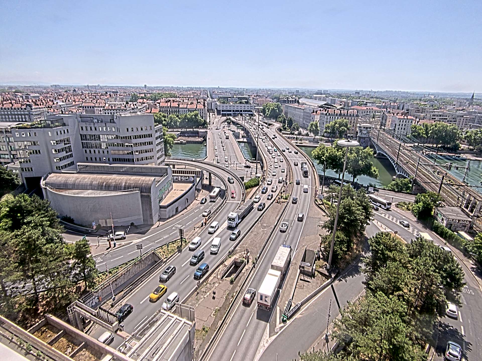 Caméra autoroute à Lyon Perrache à l'entrée Sud du Tunnel sous Fourvière, en direction de Marseille