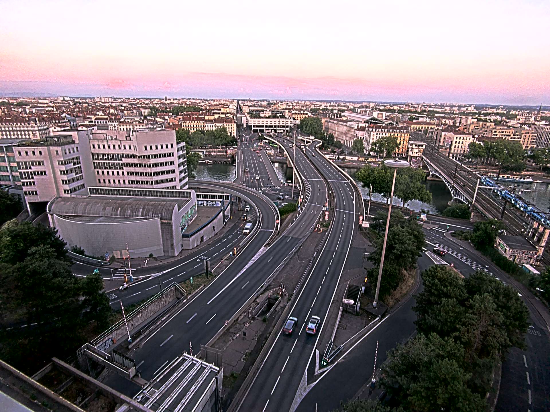 Caméra autoroute à Lyon Perrache à l'entrée Sud du Tunnel sous Fourvière, en direction de Marseille