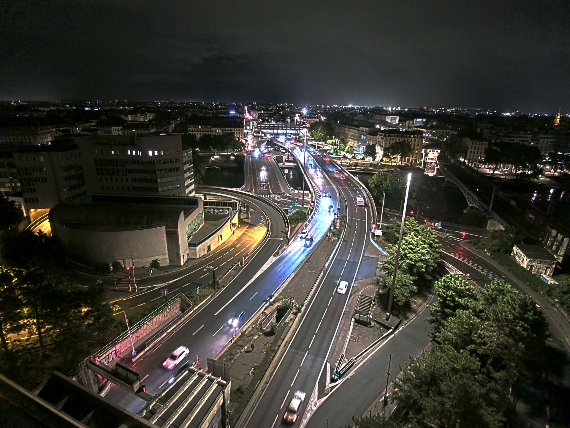Caméra autoroute à Lyon Perrache à l'entrée Sud du Tunnel sous Fourvière, en direction de Marseille