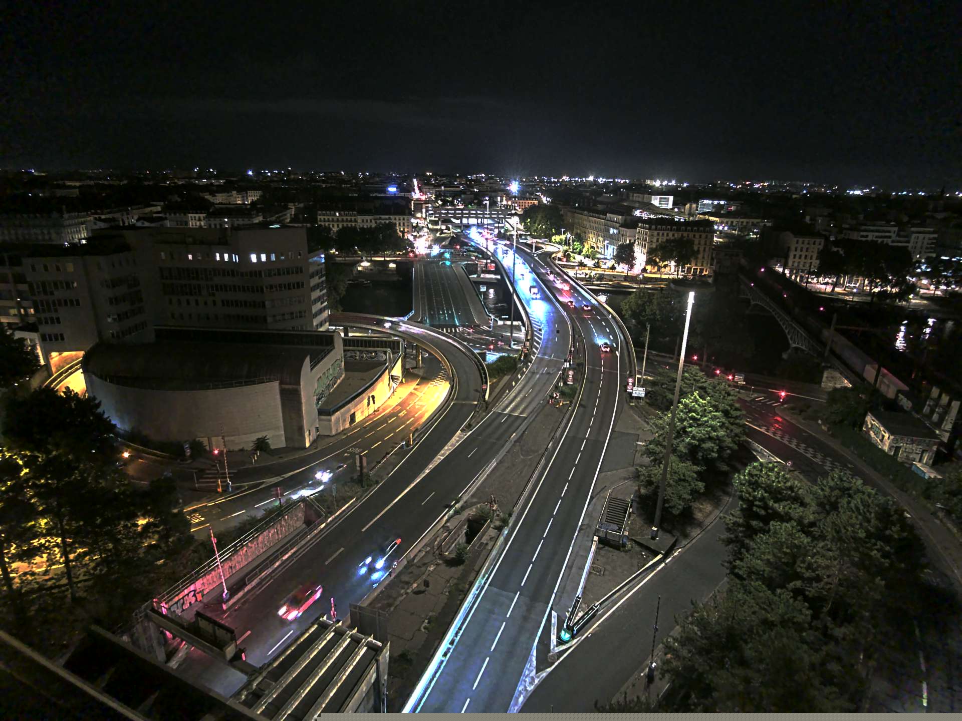 Caméra autoroute à Lyon Perrache à l'entrée Sud du Tunnel sous Fourvière, en direction de Marseille