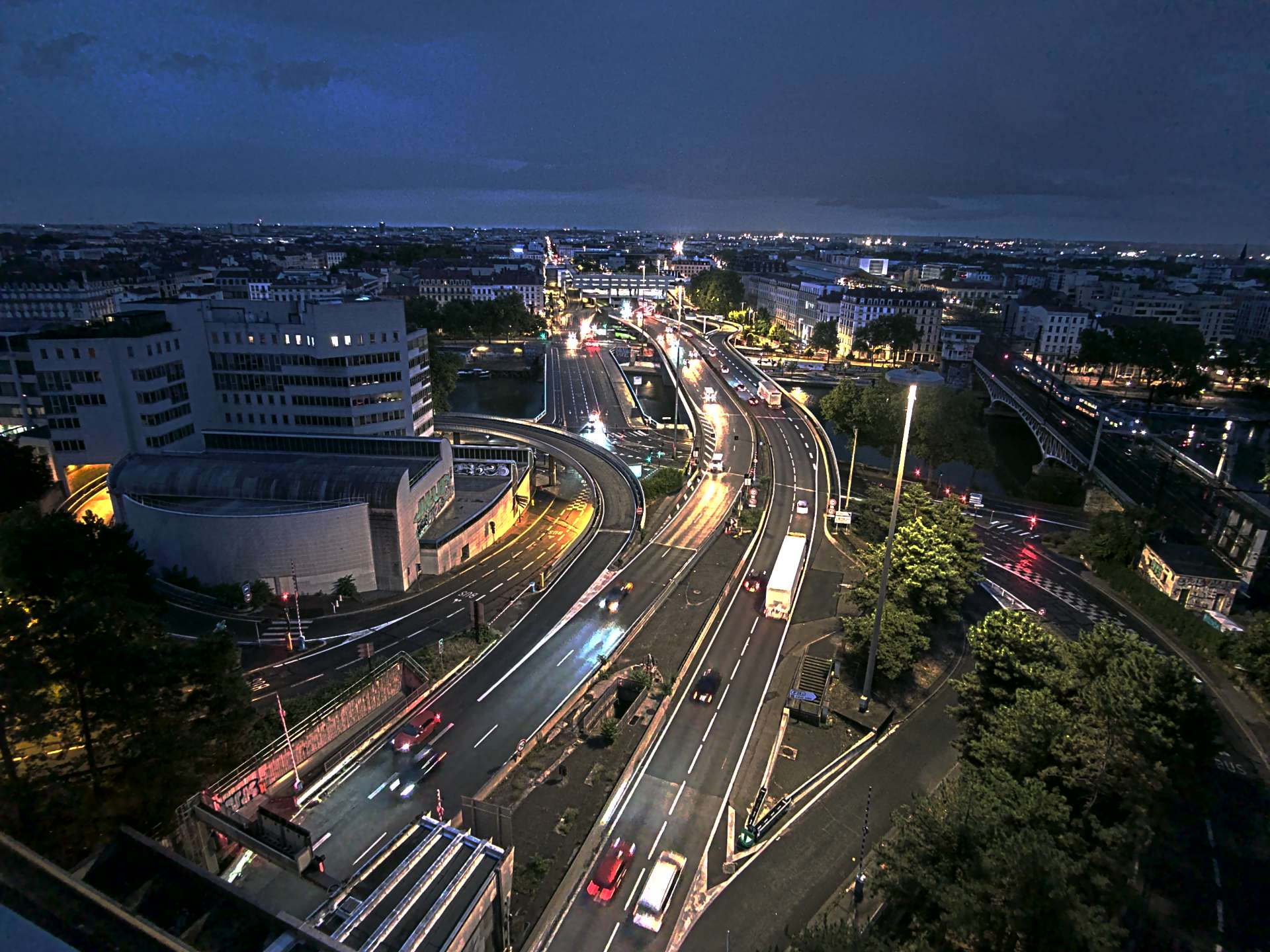 Caméra autoroute à Lyon Perrache à l'entrée Sud du Tunnel sous Fourvière, en direction de Marseille