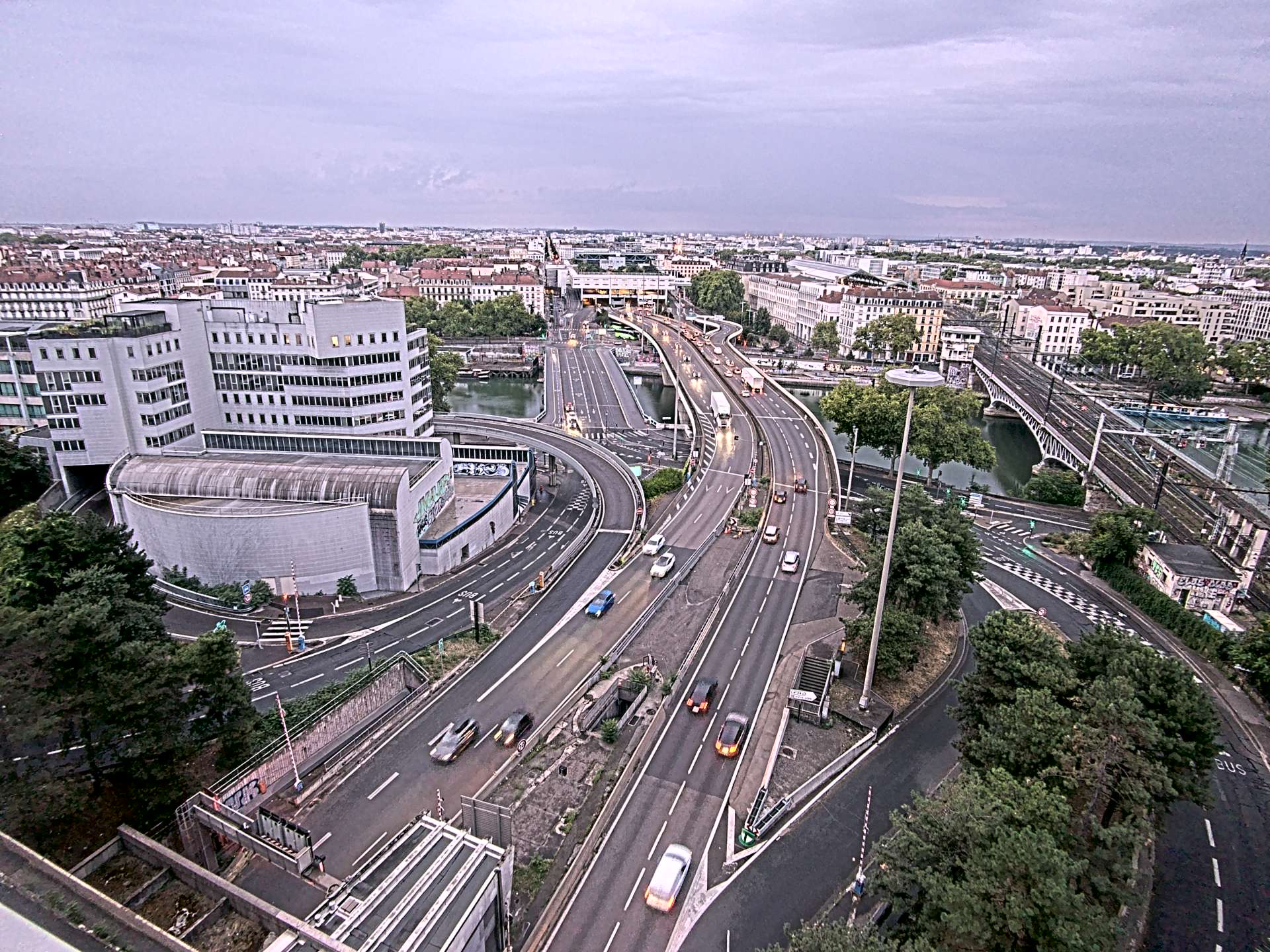Caméra autoroute à Lyon Perrache à l'entrée Sud du Tunnel sous Fourvière, en direction de Marseille