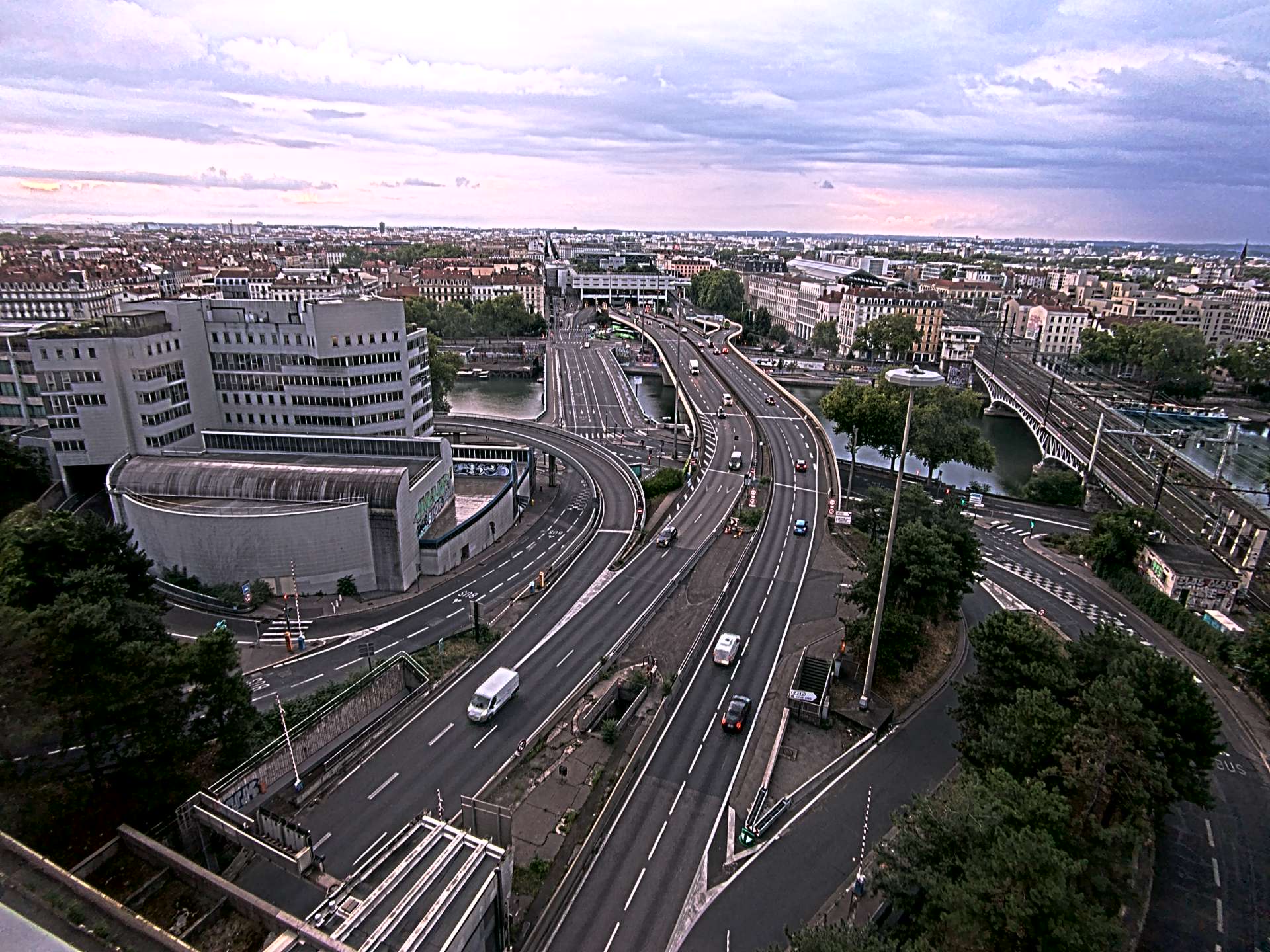 Caméra autoroute à Lyon Perrache à l'entrée Sud du Tunnel sous Fourvière, en direction de Marseille