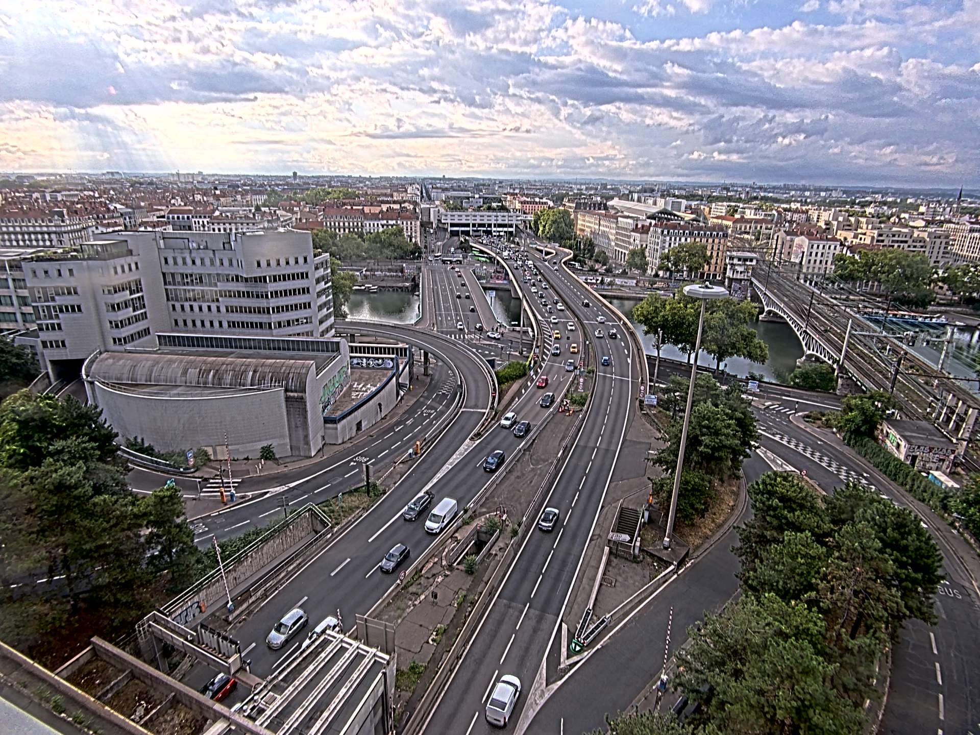 Caméra autoroute à Lyon Perrache à l'entrée Sud du Tunnel sous Fourvière, en direction de Marseille