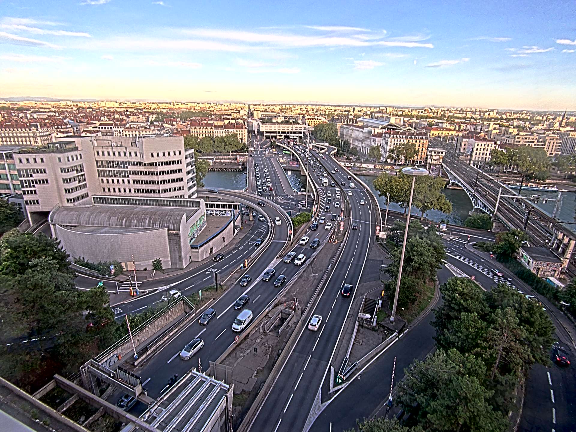 Caméra autoroute à Lyon Perrache à l'entrée Sud du Tunnel sous Fourvière, en direction de Marseille