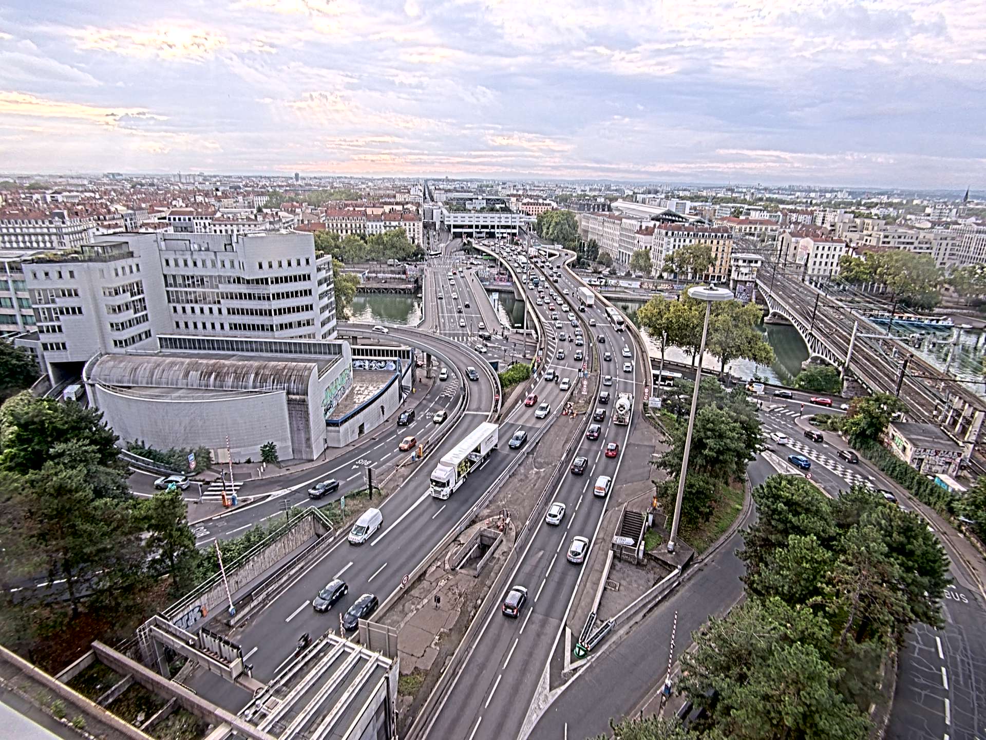 Caméra autoroute à Lyon Perrache à l'entrée Sud du Tunnel sous Fourvière, en direction de Marseille