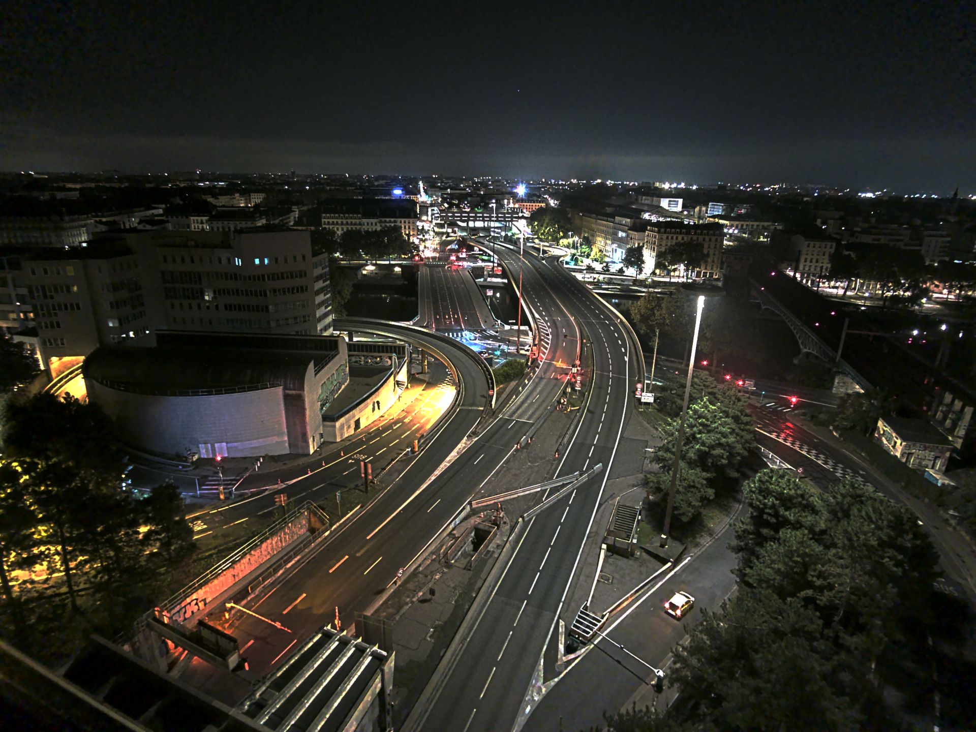 Caméra autoroute à Lyon Perrache à l'entrée Sud du Tunnel sous Fourvière, en direction de Marseille