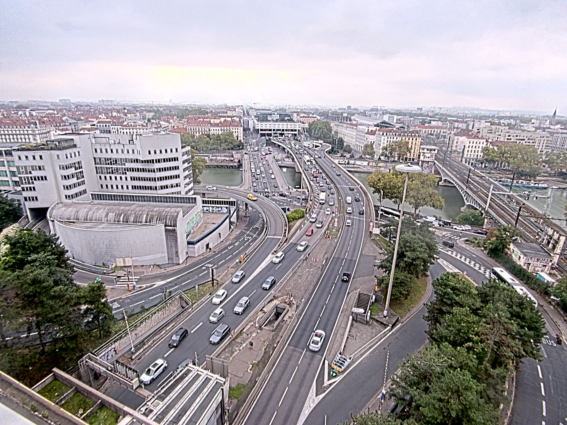 Caméra autoroute à Lyon Perrache à l'entrée Sud du Tunnel sous Fourvière, en direction de Marseille