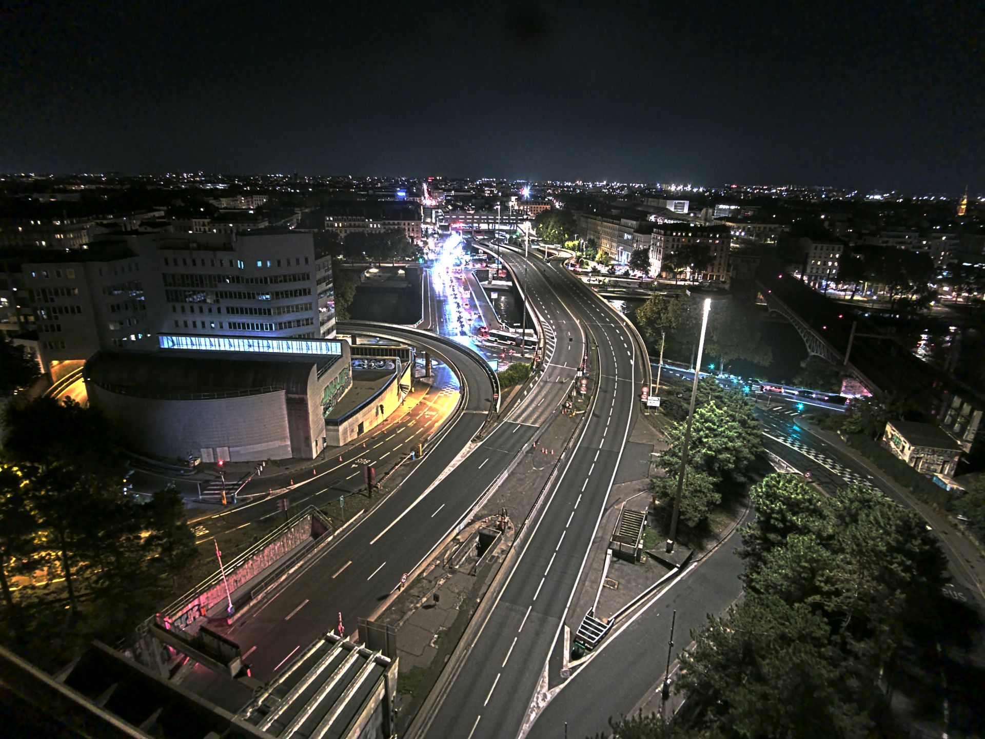 Caméra autoroute à Lyon Perrache à l'entrée Sud du Tunnel sous Fourvière, en direction de Marseille