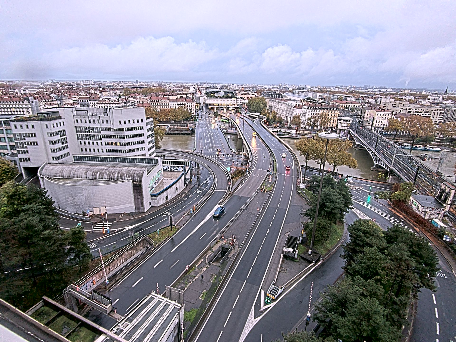 Caméra autoroute à Lyon Perrache à l'entrée Sud du Tunnel sous Fourvière, en direction de Marseille