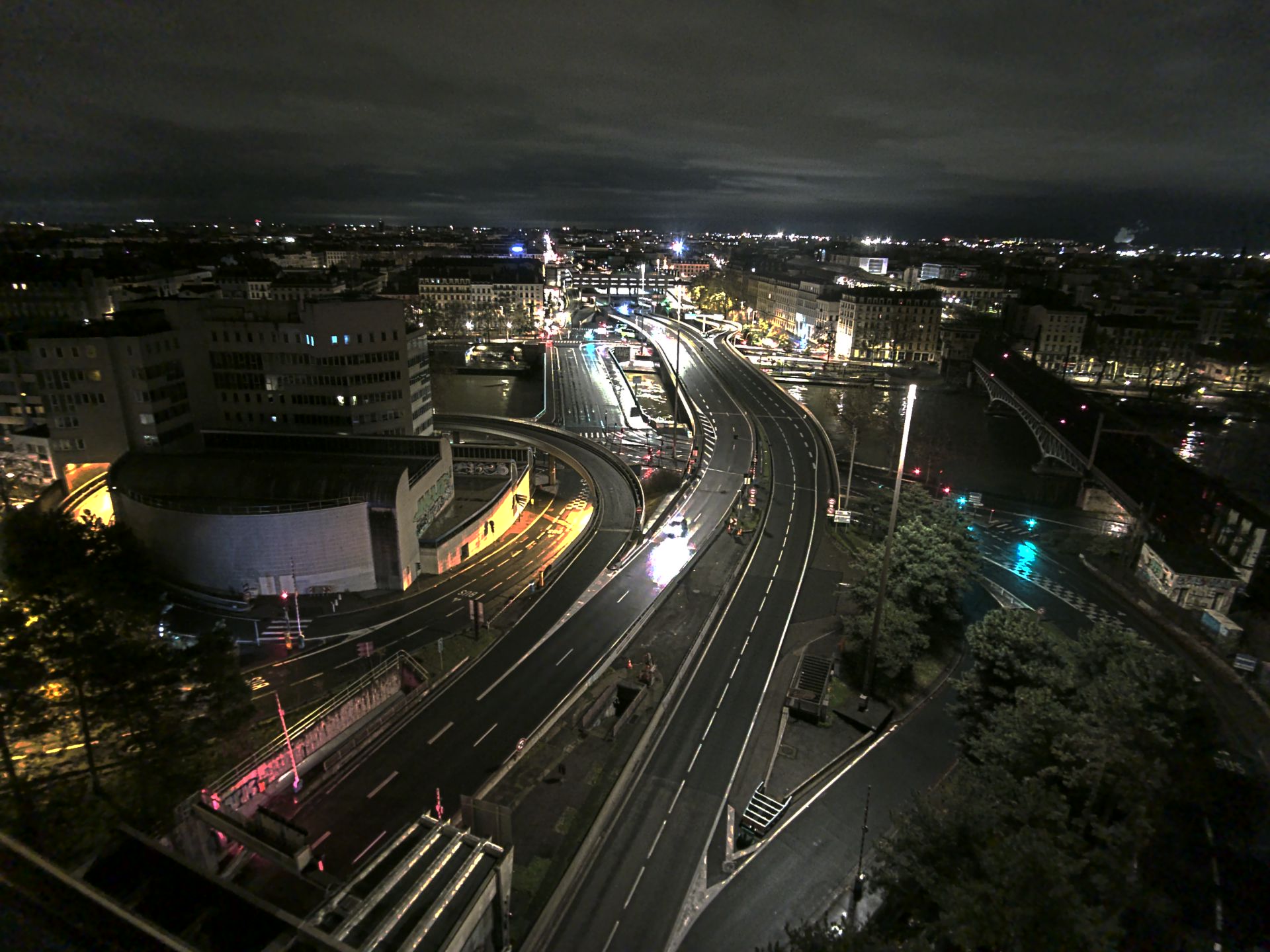 Caméra autoroute à Lyon Perrache à l'entrée Sud du Tunnel sous Fourvière, en direction de Marseille