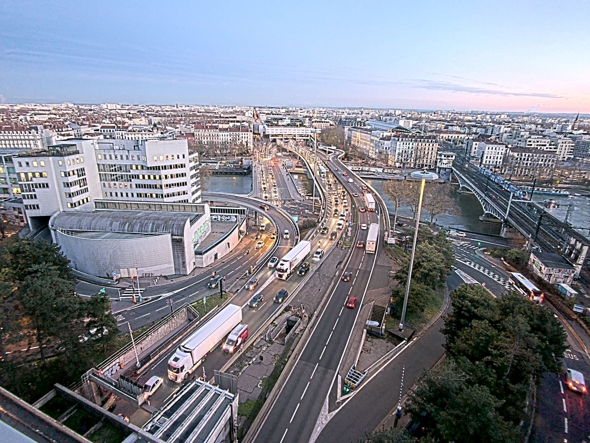 Caméra autoroute à Lyon Perrache à l'entrée Sud du Tunnel sous Fourvière, en direction de Marseille