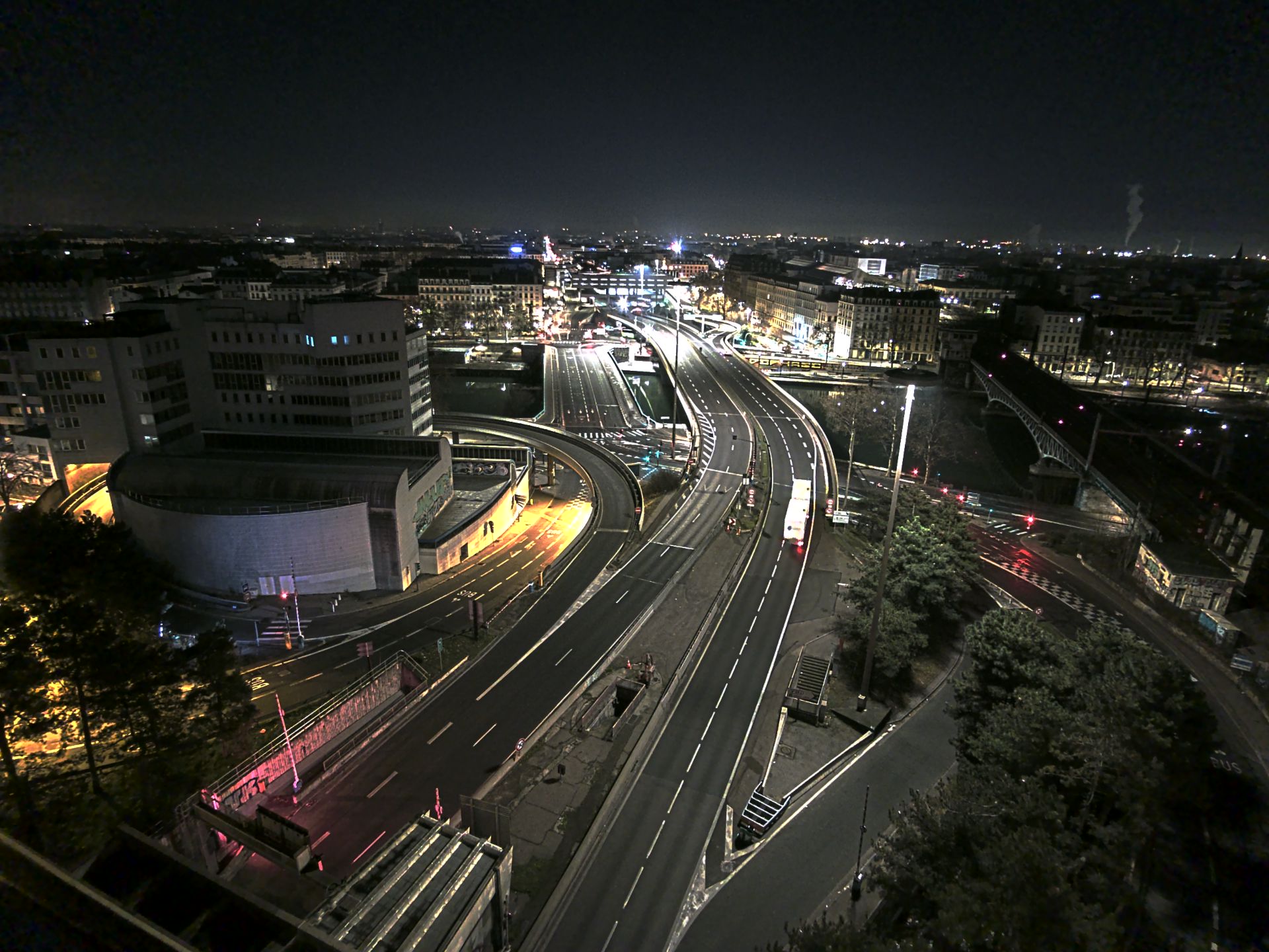 Caméra autoroute à Lyon Perrache à l'entrée Sud du Tunnel sous Fourvière, en direction de Marseille