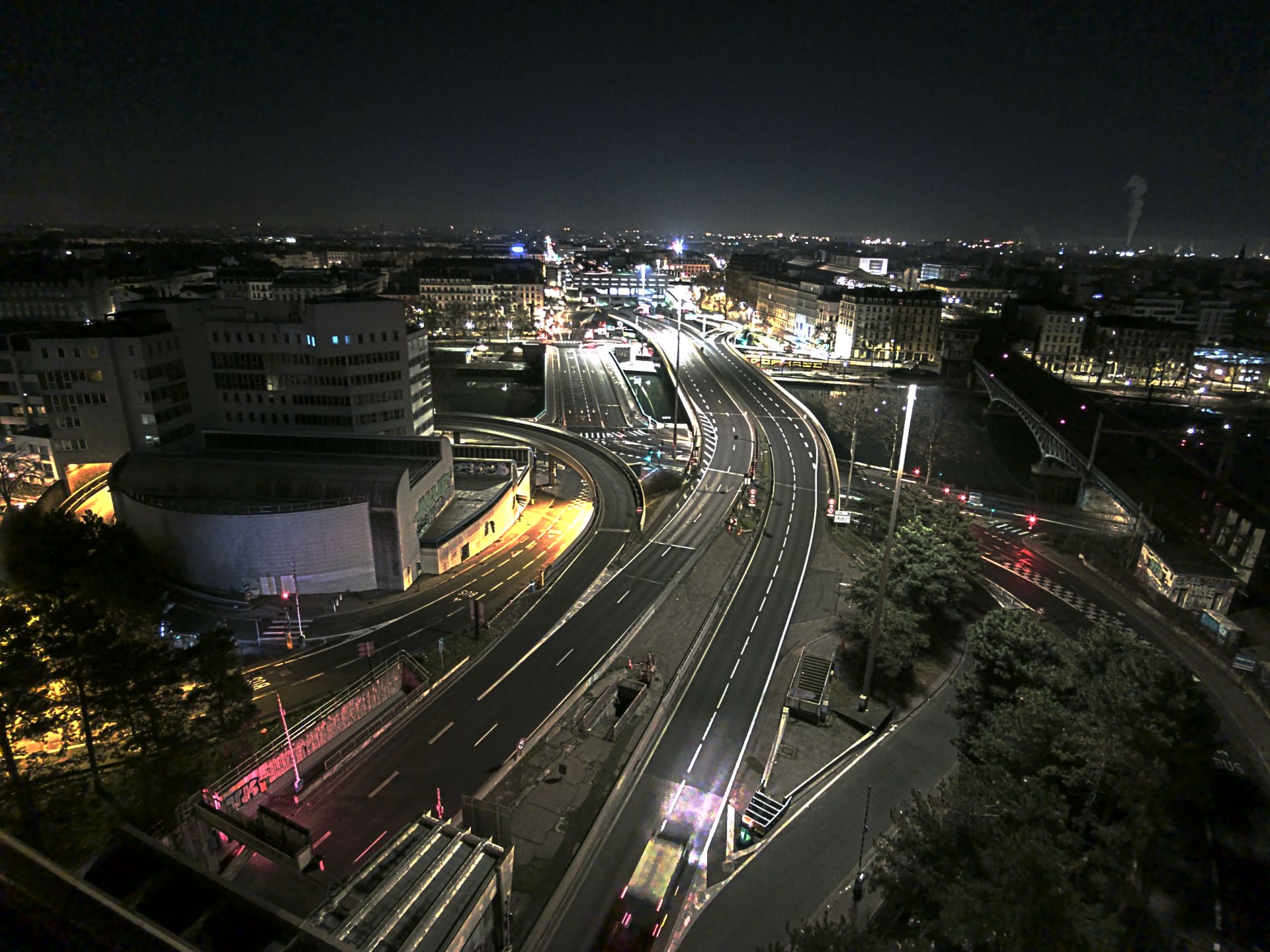 Caméra autoroute à Lyon Perrache à l'entrée Sud du Tunnel sous Fourvière, en direction de Marseille