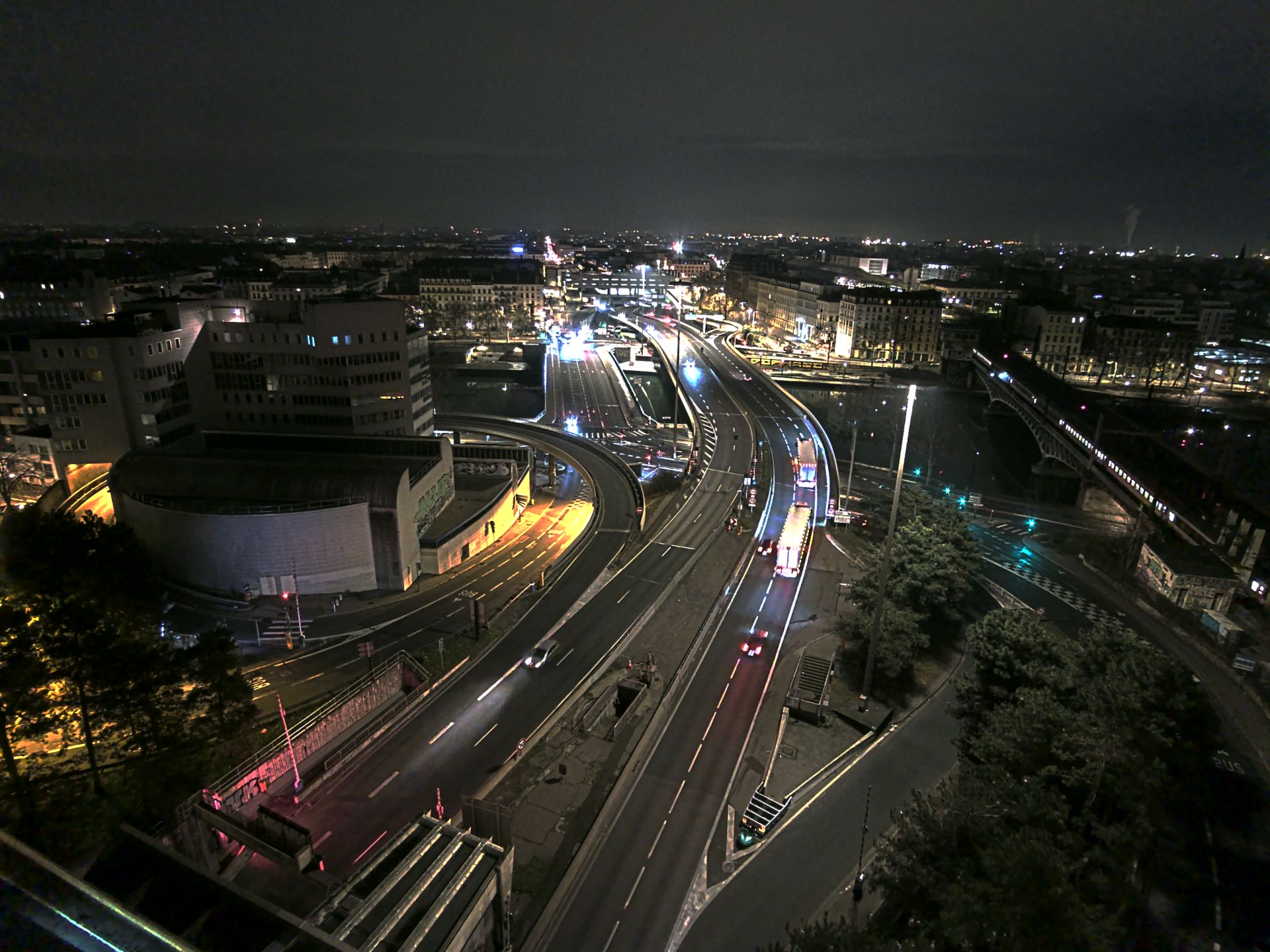 Caméra autoroute à Lyon Perrache à l'entrée Sud du Tunnel sous Fourvière, en direction de Marseille