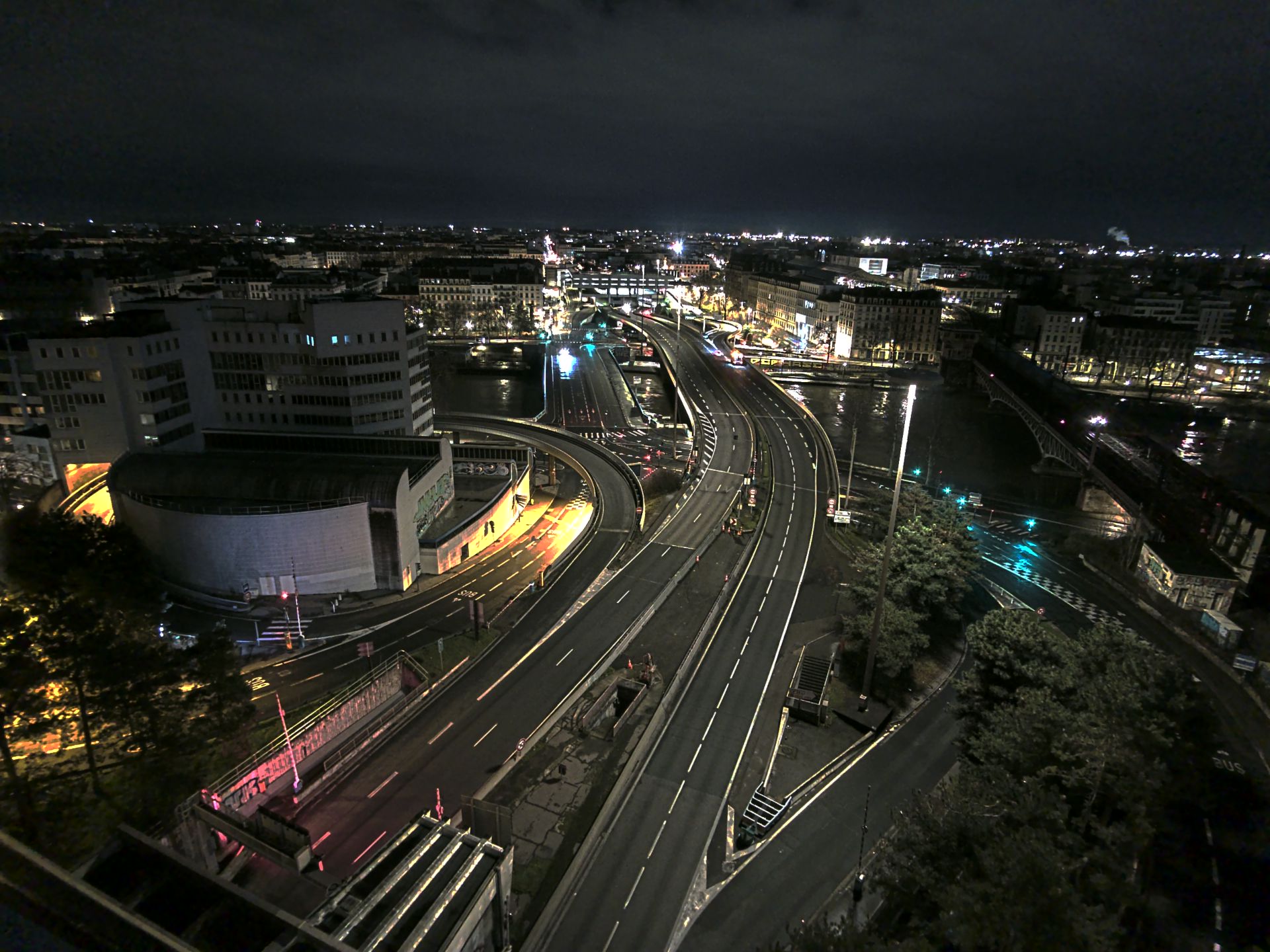 Caméra autoroute à Lyon Perrache à l'entrée Sud du Tunnel sous Fourvière, en direction de Marseille