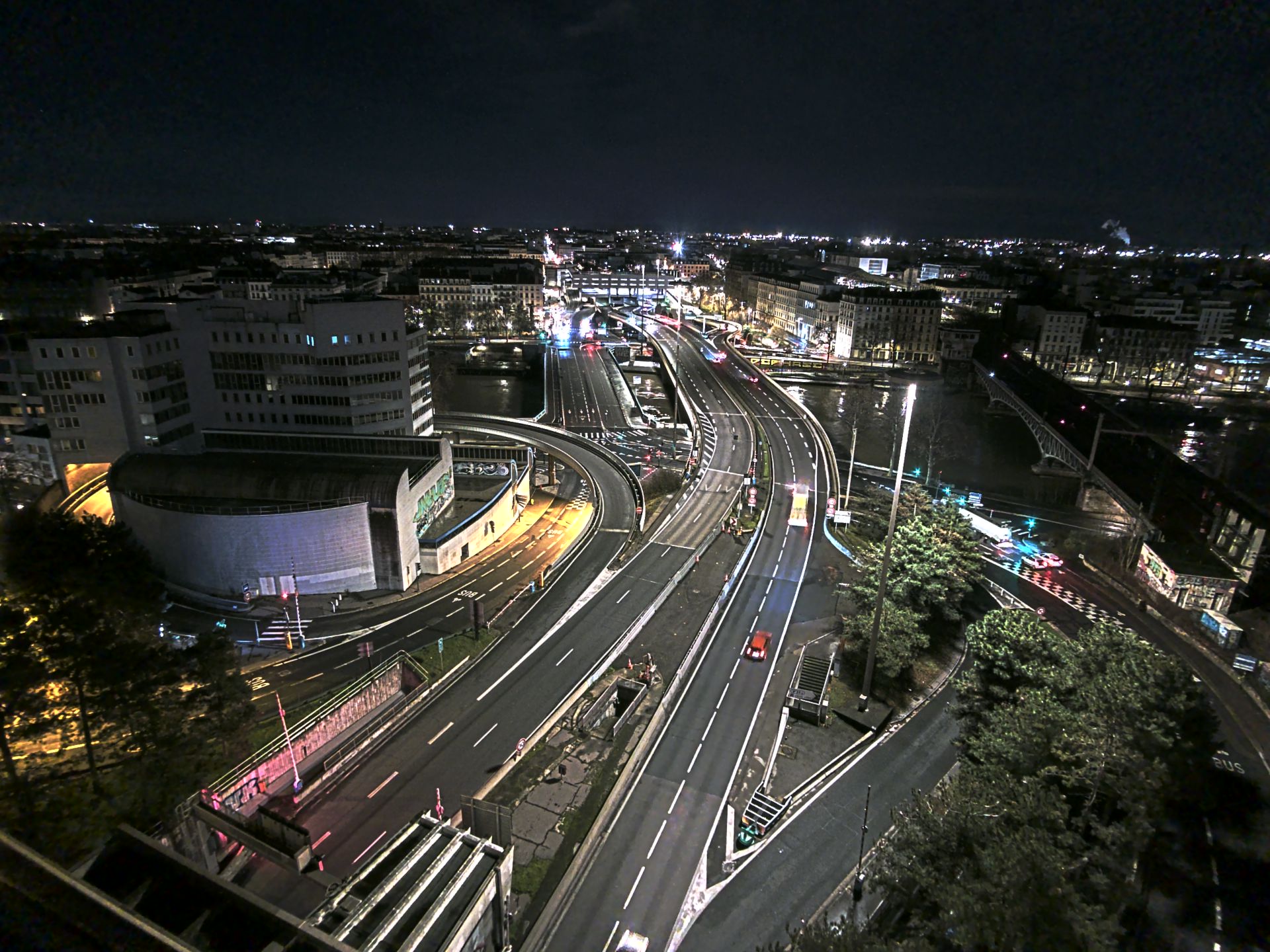 Caméra autoroute à Lyon Perrache à l'entrée Sud du Tunnel sous Fourvière, en direction de Marseille