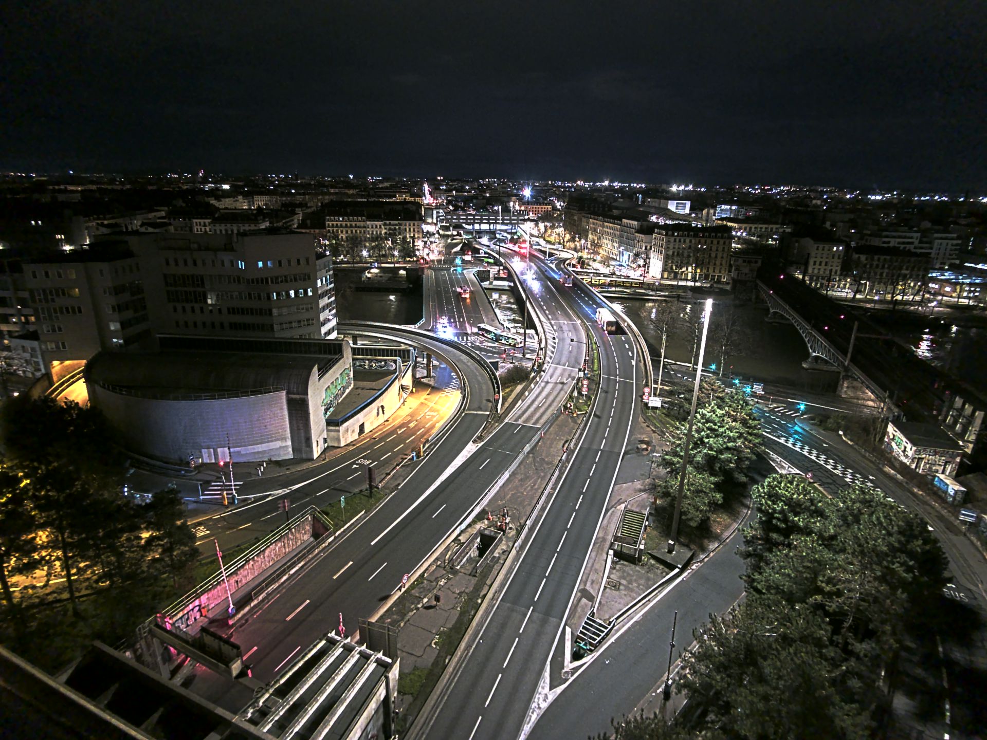 Caméra autoroute à Lyon Perrache à l'entrée Sud du Tunnel sous Fourvière, en direction de Marseille