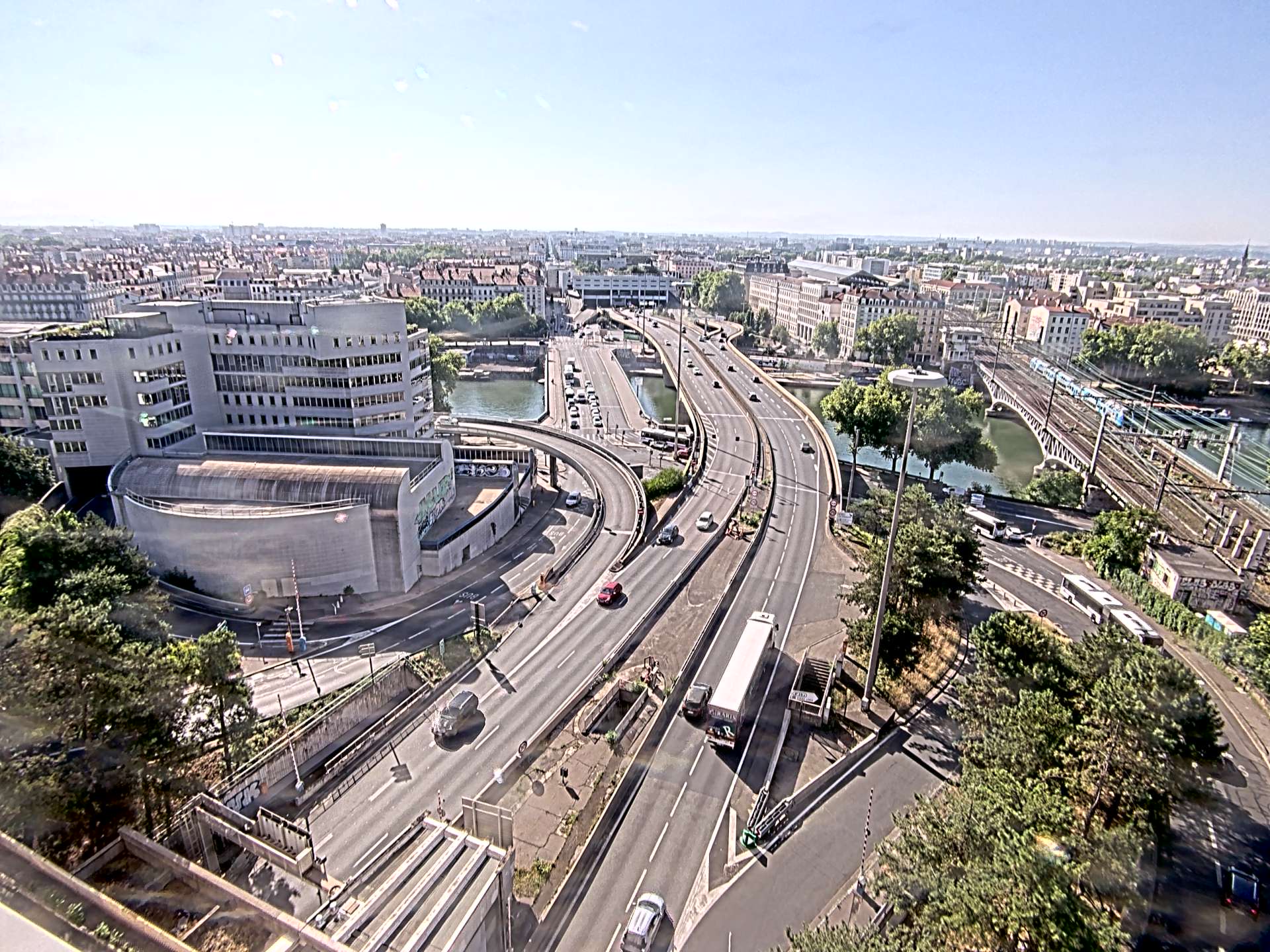 Caméra autoroute à Lyon Perrache à l'entrée Sud du Tunnel sous Fourvière, en direction de Marseille