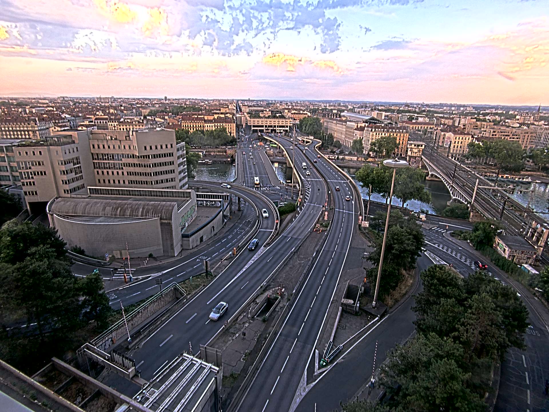 Caméra autoroute à Lyon Perrache à l'entrée Sud du Tunnel sous Fourvière, en direction de Marseille