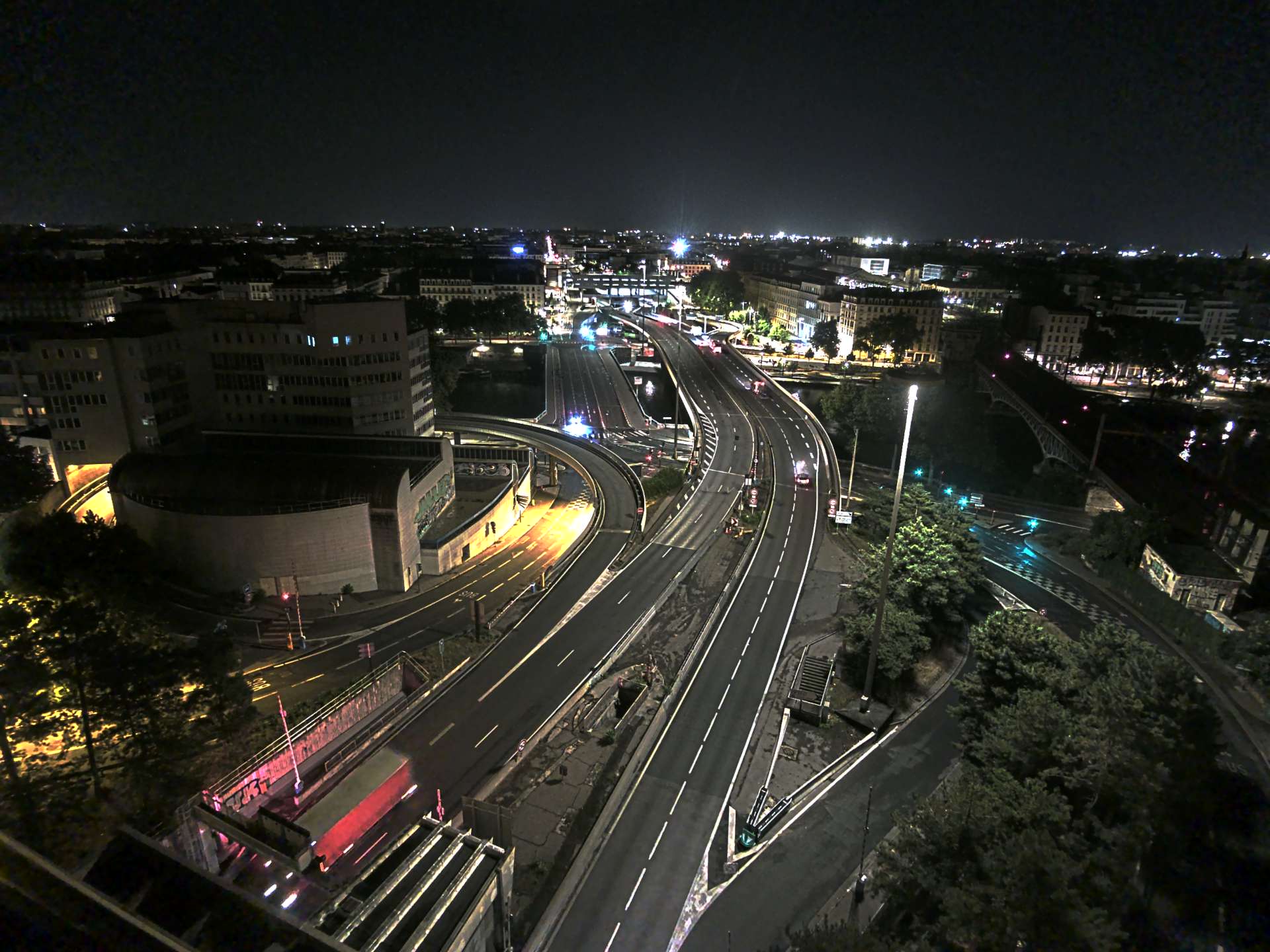 Caméra autoroute à Lyon Perrache à l'entrée Sud du Tunnel sous Fourvière, en direction de Marseille