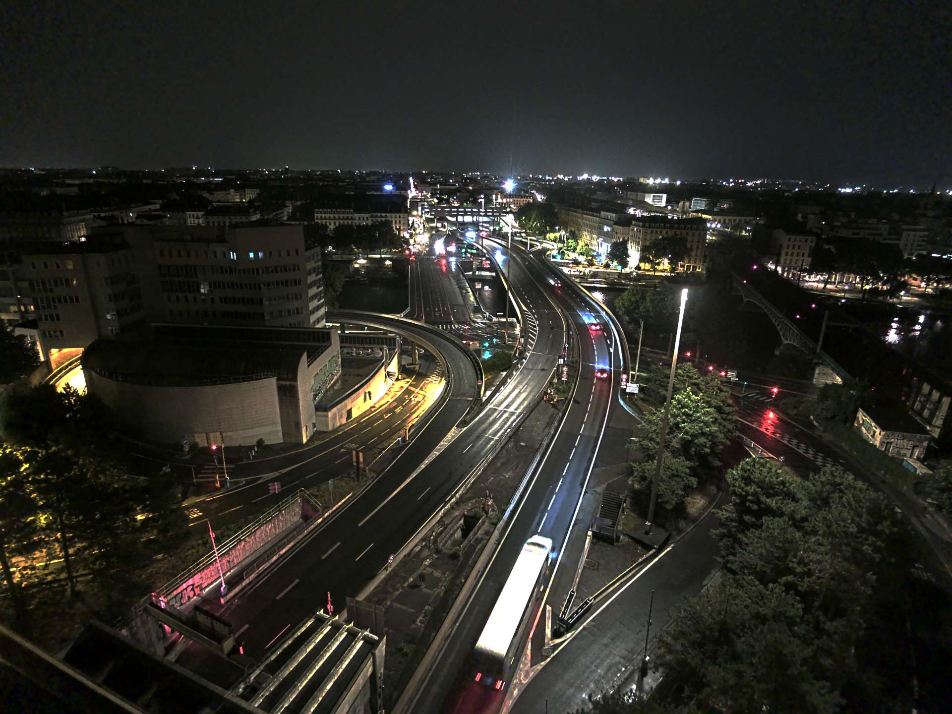 Caméra autoroute à Lyon Perrache à l'entrée Sud du Tunnel sous Fourvière, en direction de Marseille