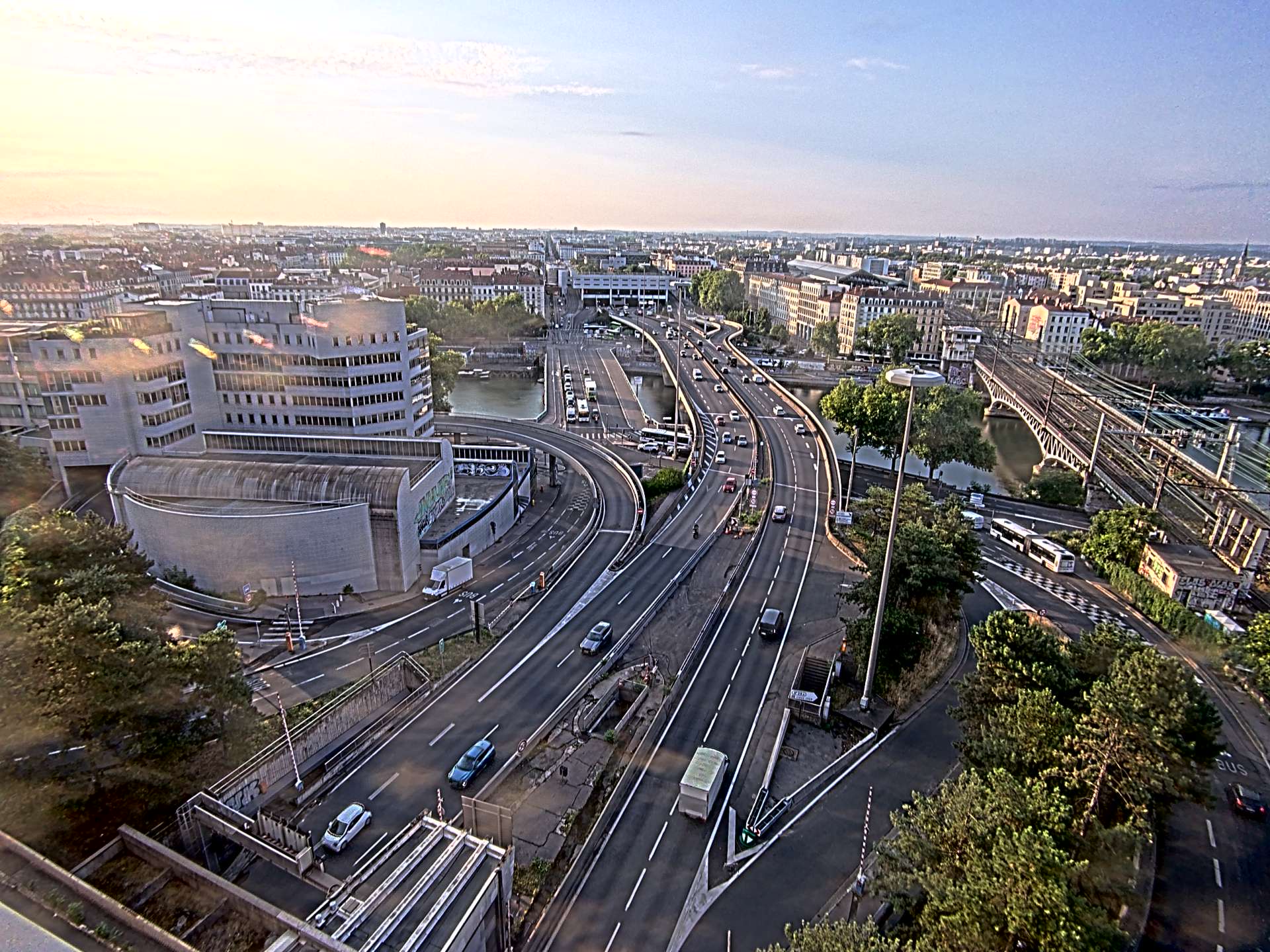 Caméra autoroute à Lyon Perrache à l'entrée Sud du Tunnel sous Fourvière, en direction de Marseille