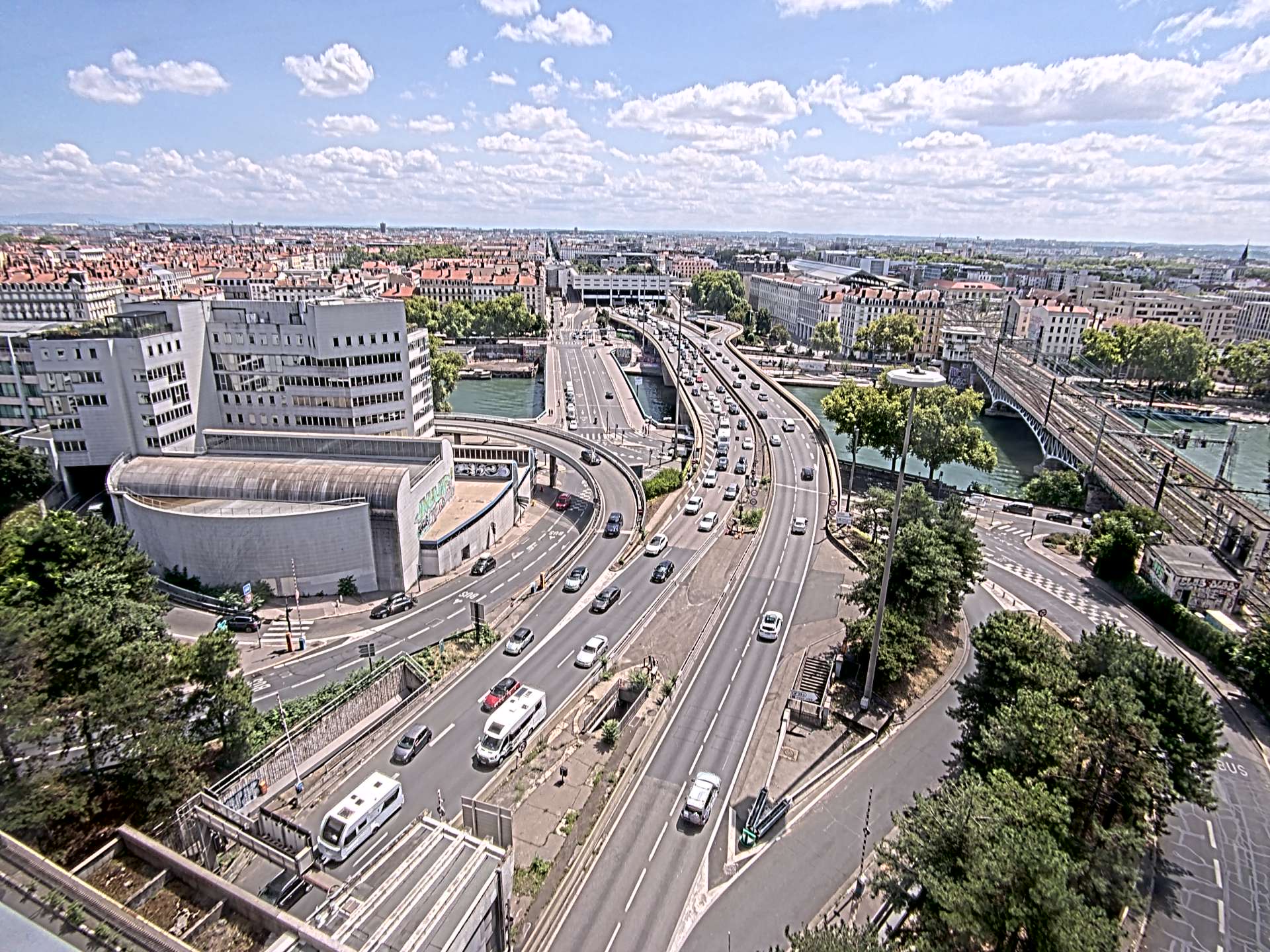 Caméra autoroute à Lyon Perrache à l'entrée Sud du Tunnel sous Fourvière, en direction de Marseille