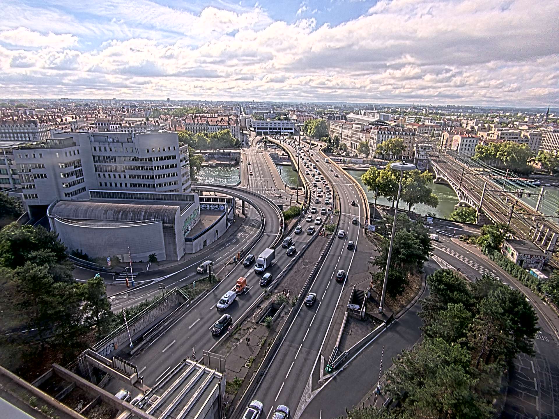 Caméra autoroute à Lyon Perrache à l'entrée Sud du Tunnel sous Fourvière, en direction de Marseille